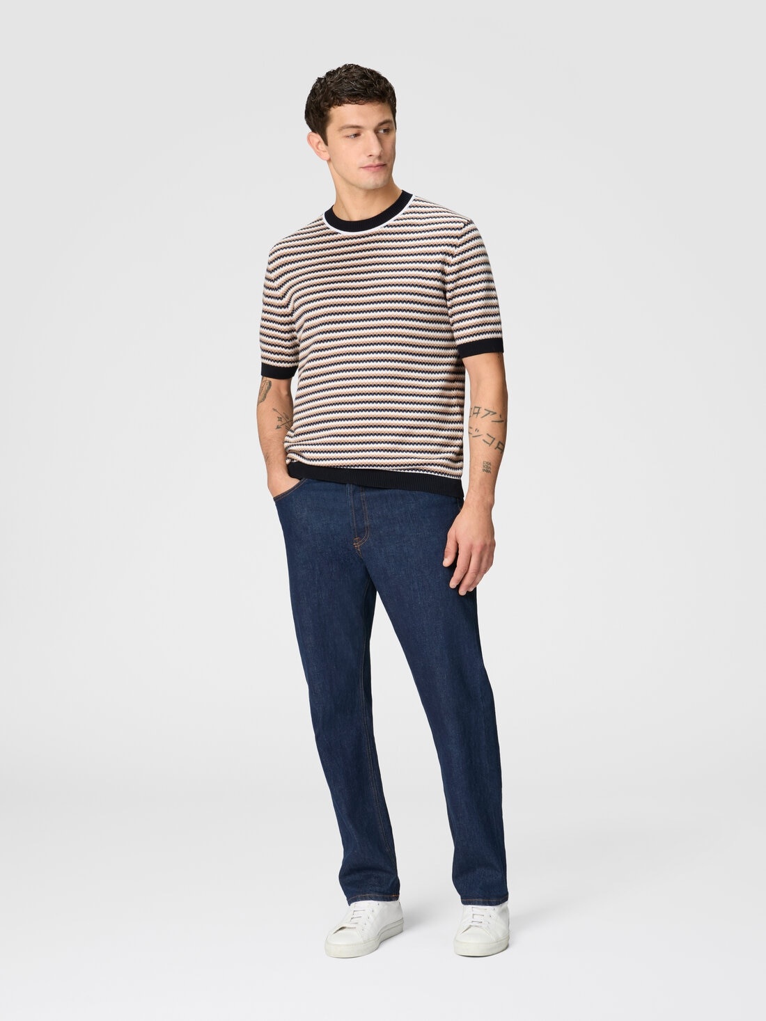 Zigzag cotton knit T-shirt with contrasting piping - 2