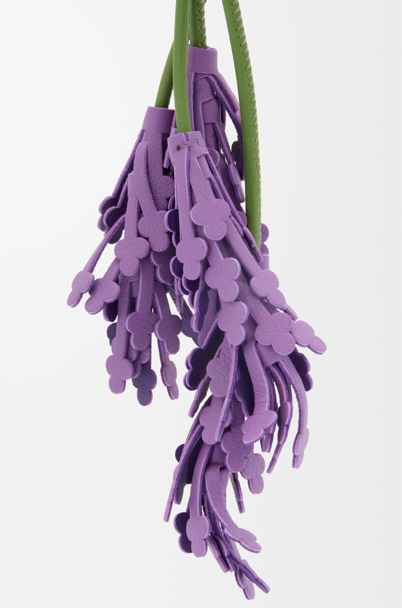 Loewe Lavender charm in classic calfskin outlook