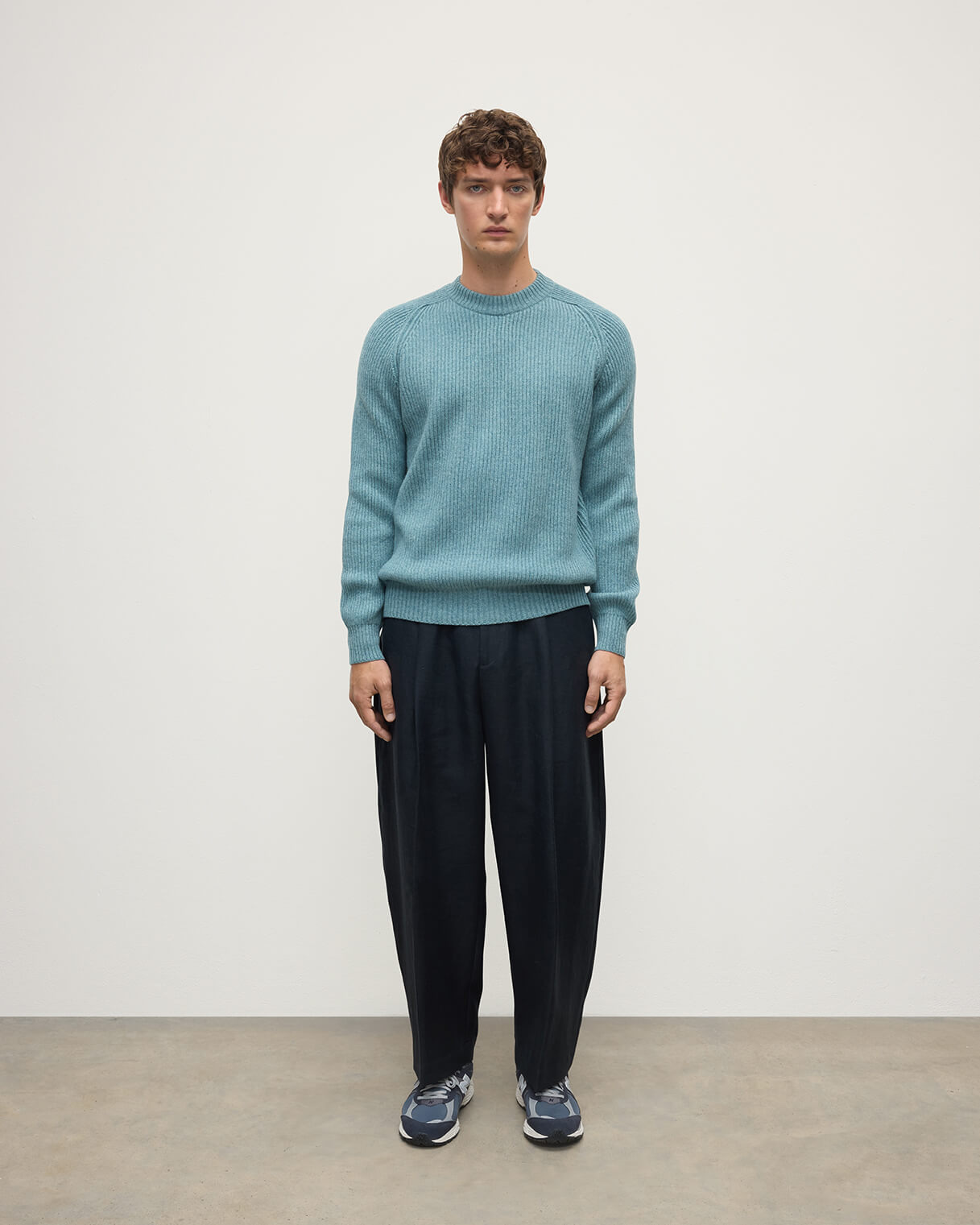 Contrast Neck Green Cashmere Jumper - 2