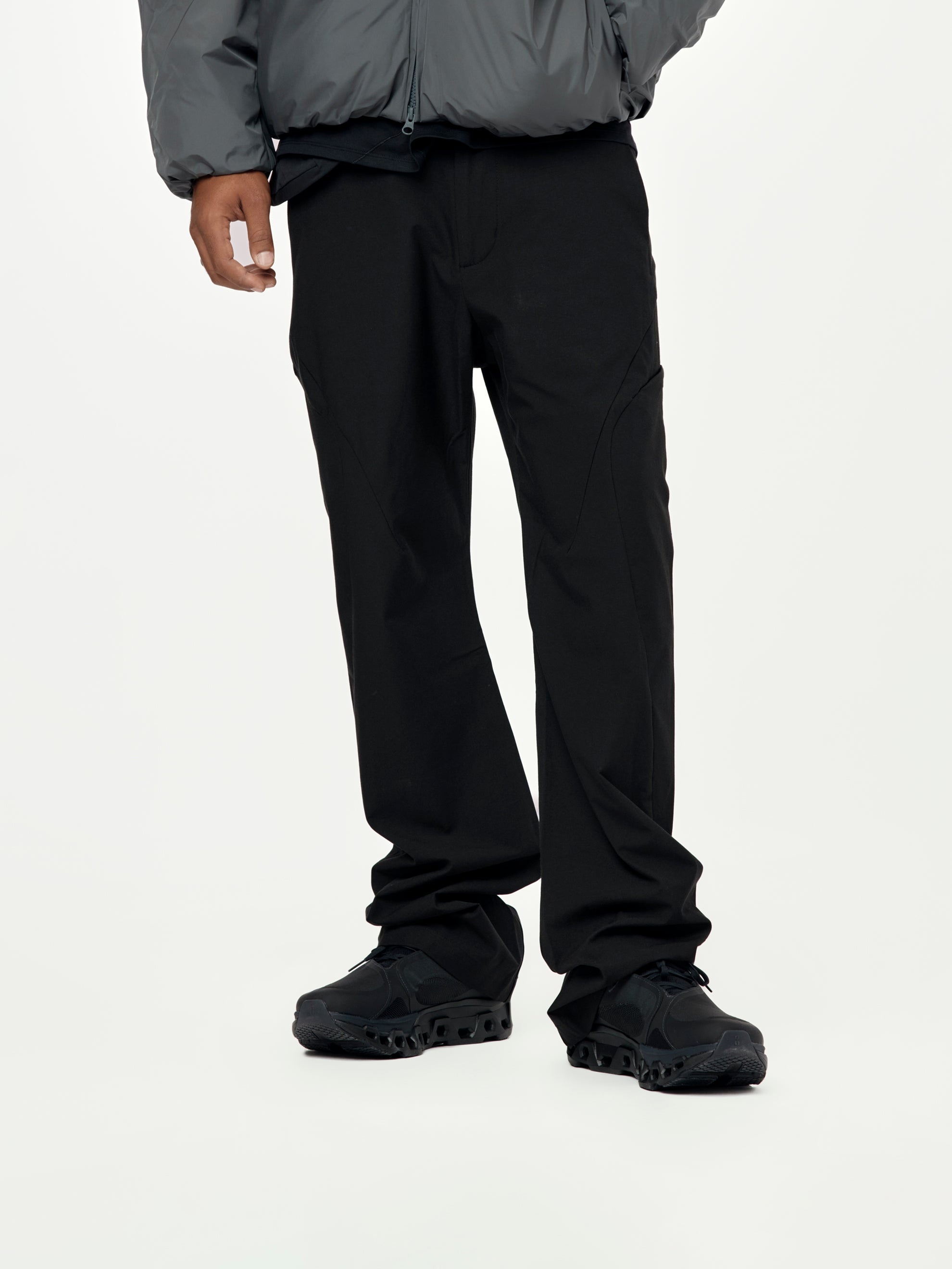 7.0 TECHNICAL PANTS RIGHT (BLACK) - 1