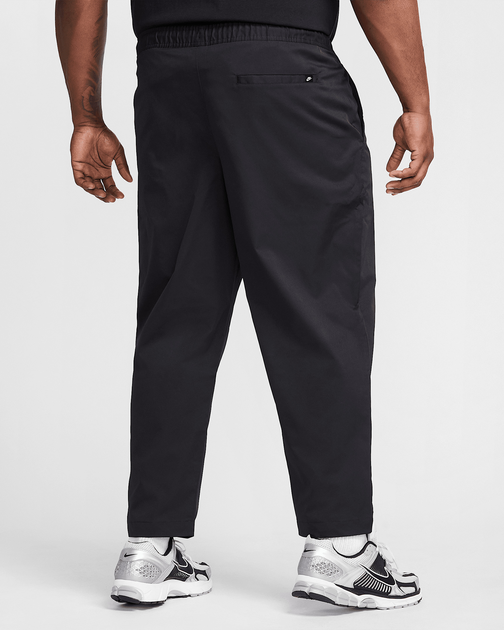 Nike Club Men's Woven Tapered Pants - 8