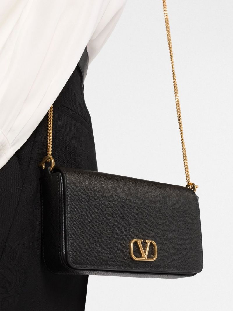 VLogo Signature leather clutch bag - 3