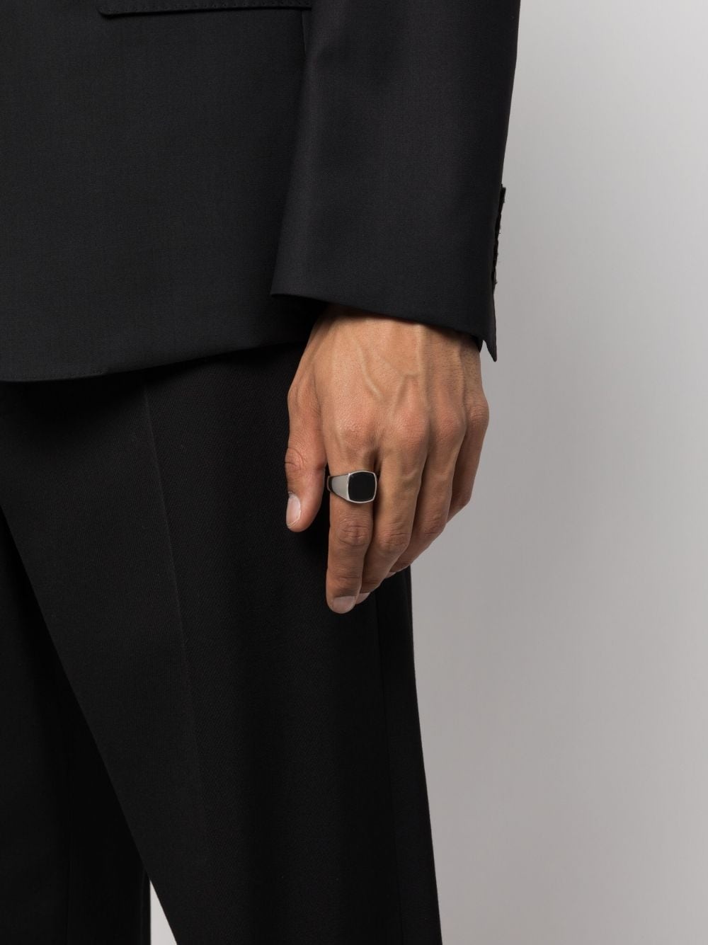 Cushion polished onyx ring - 2