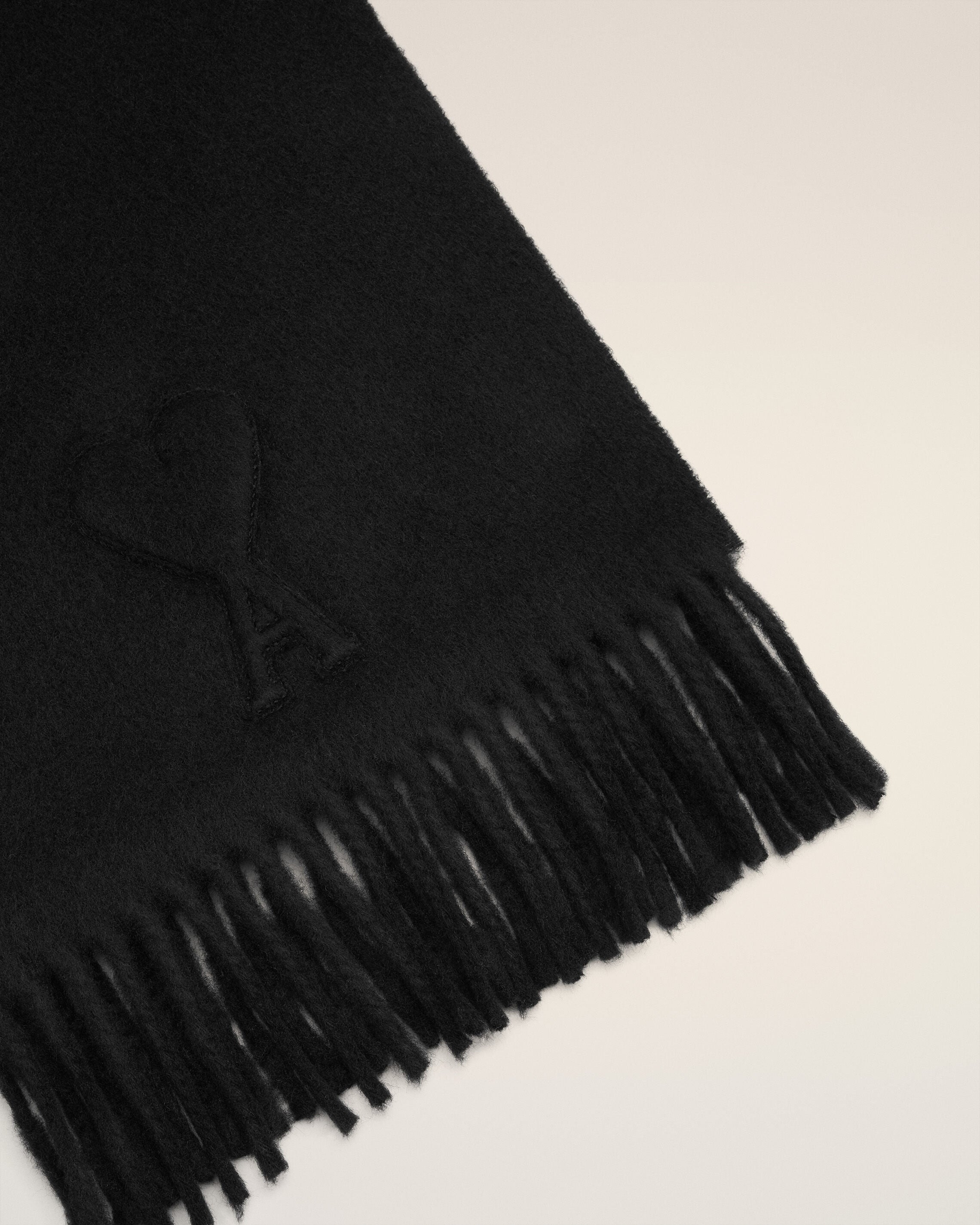 BLACK WOOL EMBOSSED AMI DE COEUR SCARF - 3