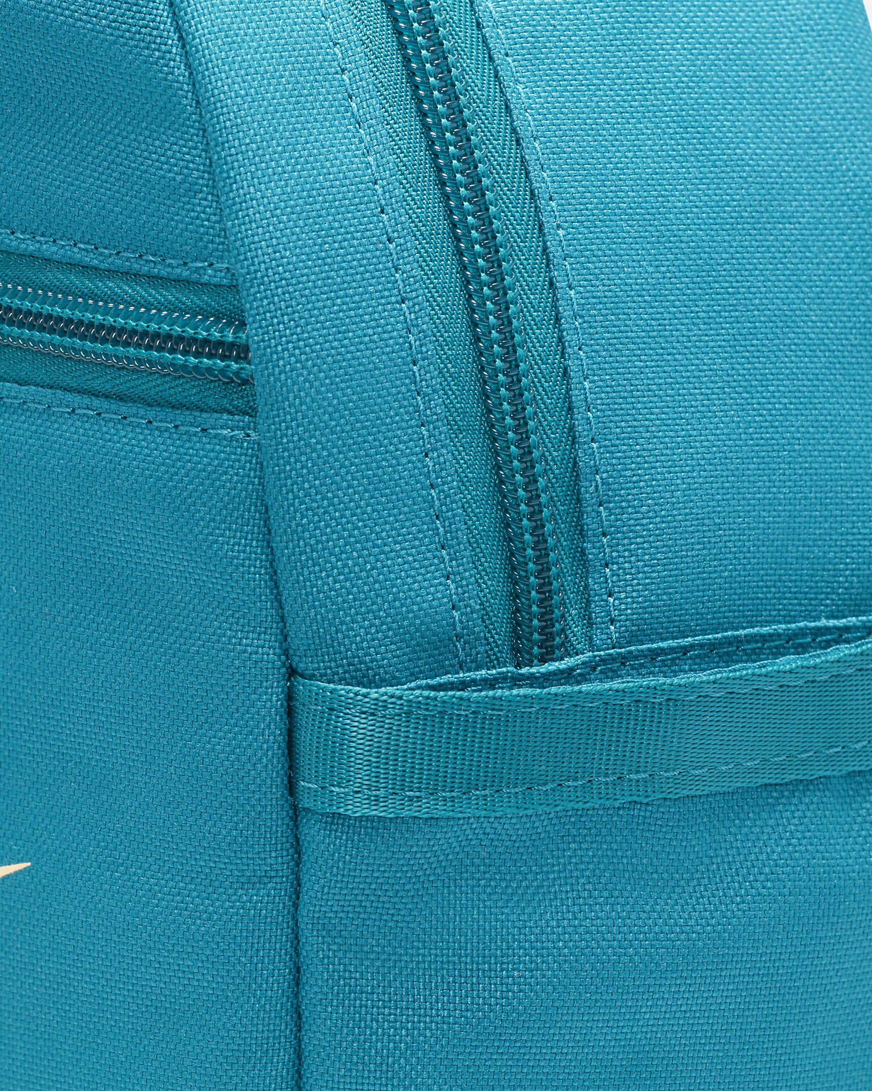 Nike Sportswear Futura 365 Women's Mini Backpack (6L) - 7