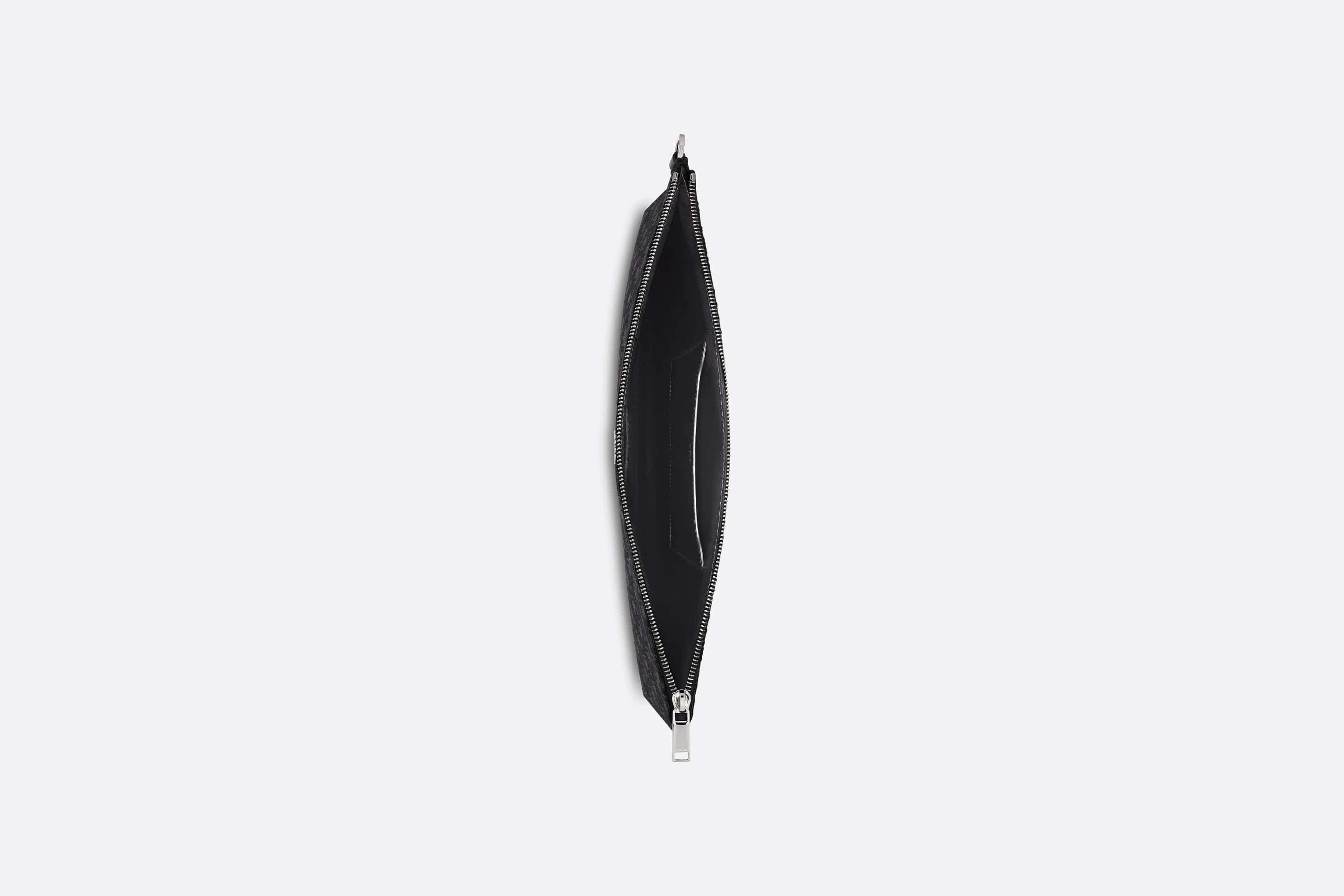A4 Pouch - 3