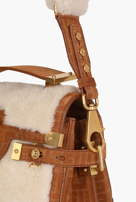 Capsule After ski - Camel and ecru shearling and suede B-Buzz 23 bag 9