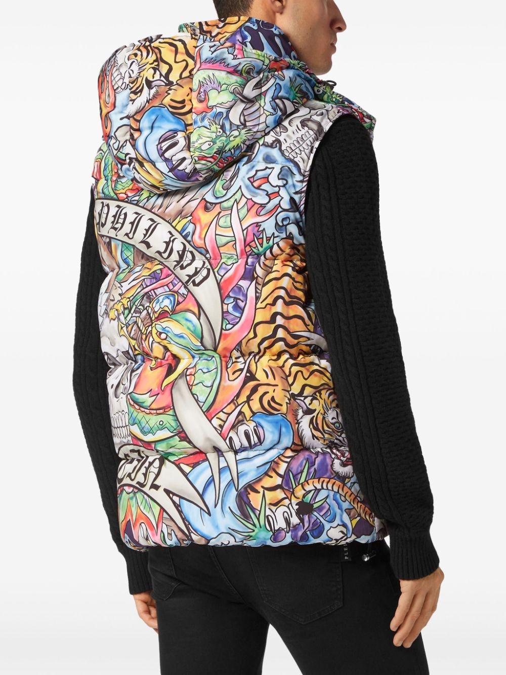 tattoo-print hooded puffer gilet - 4