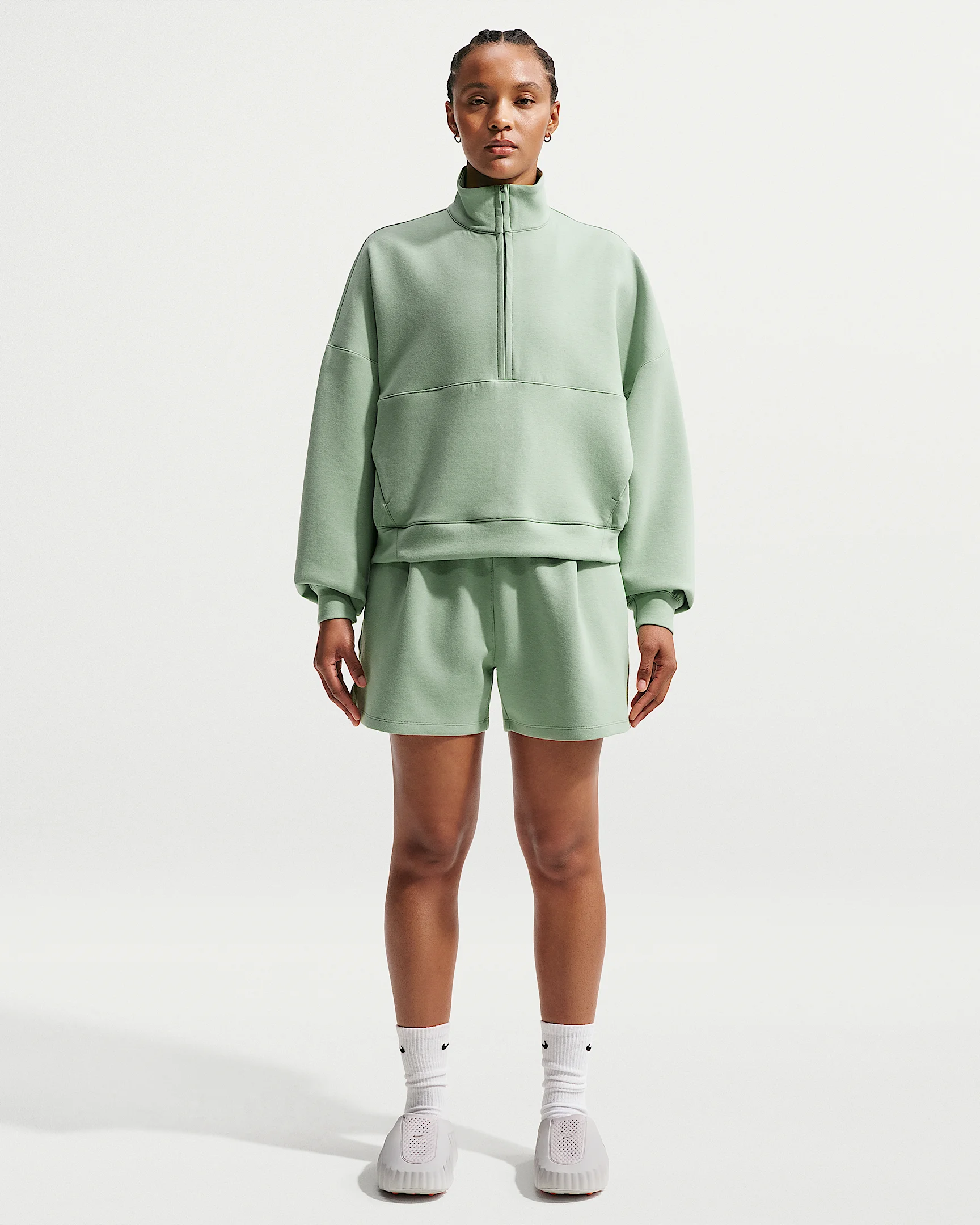 Nike 24.7 ImpossiblySoft Women's Dri-FIT Mid-Rise Loose 4" Shorts - 1