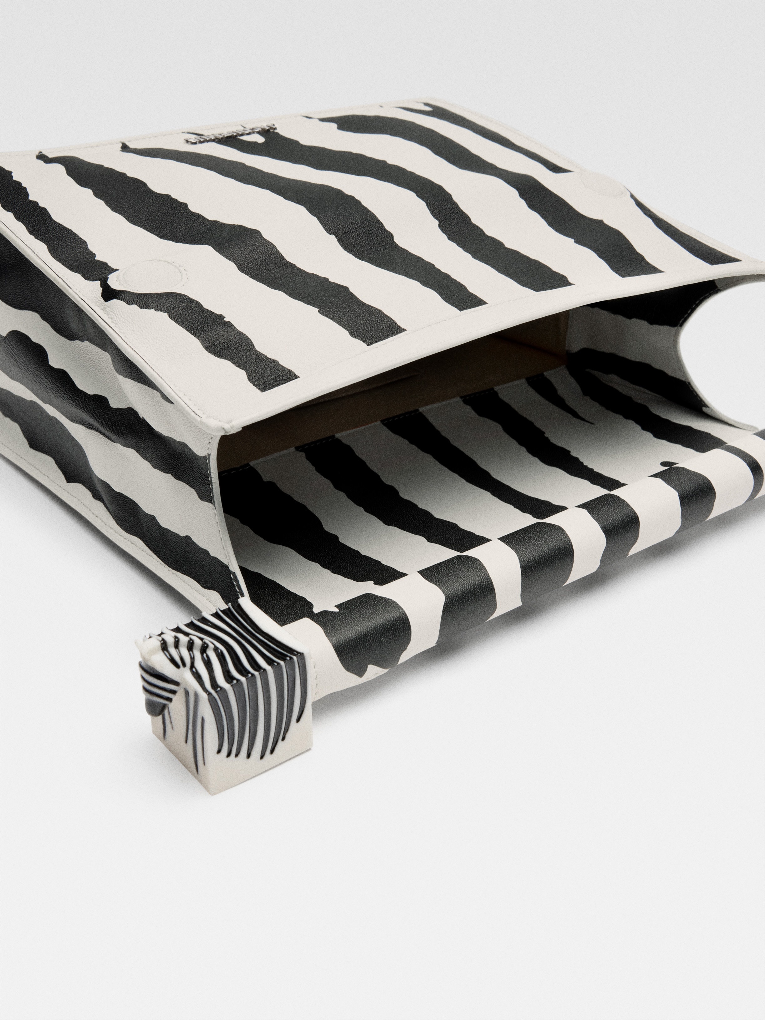 The Rond Carré clutch - 5