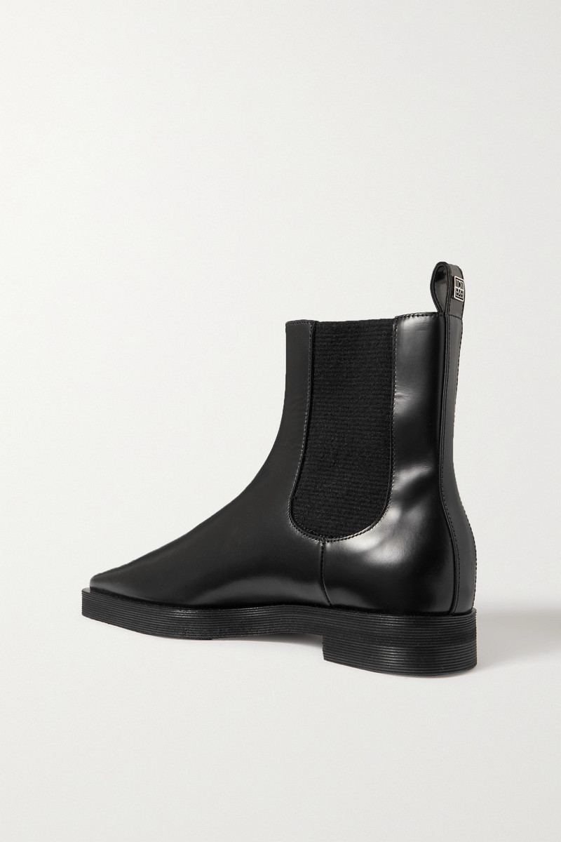 The Ankle leather Chelsea boots 3