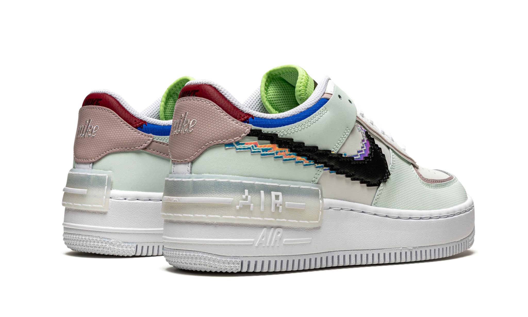 AF1 SHADO SE WMNS "Pixel Swoosh" - 3