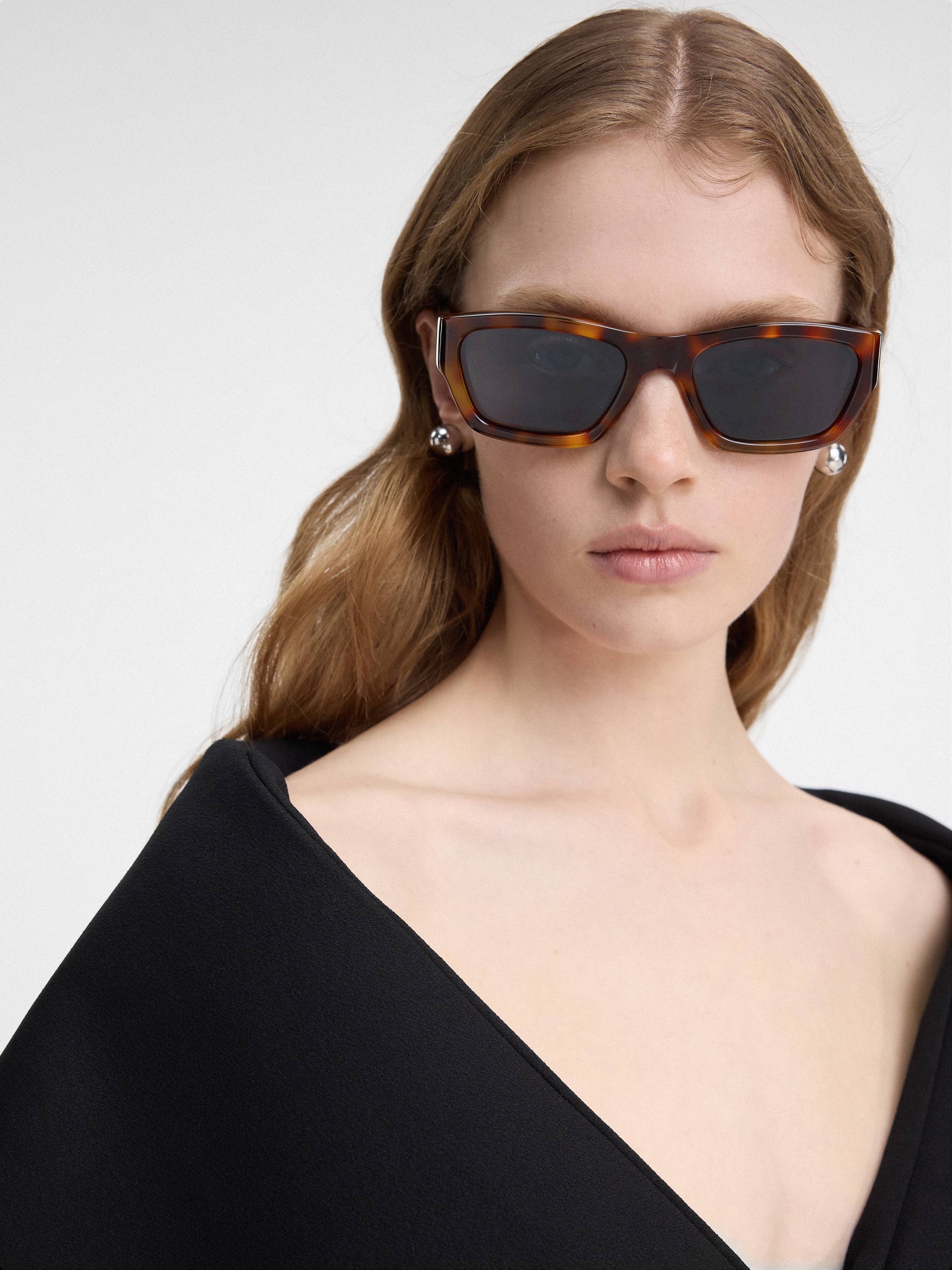 【送料&関税込】Jacquemus Les Lunettes Meridiano Trapezoid S JACQUEMUS Les lunettes Meridiano | REVERSIBLE
