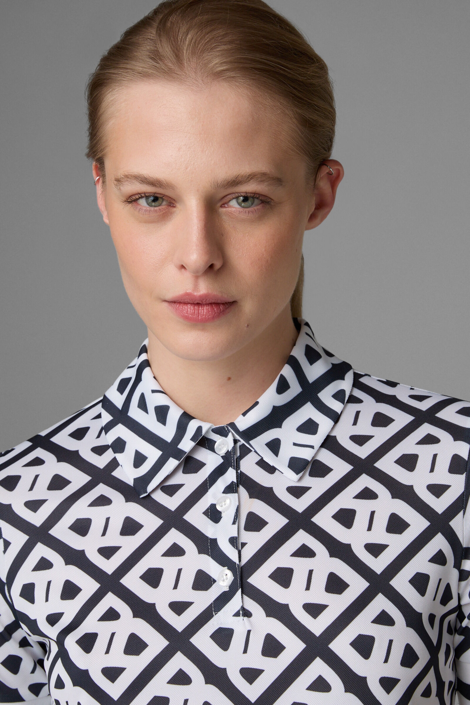 Calysa functional polo shirt in Navy blue/White - 4