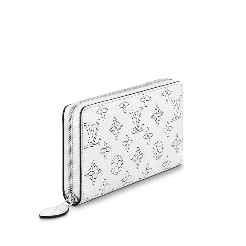 Louis Vuitton Zippy Wallet outlook