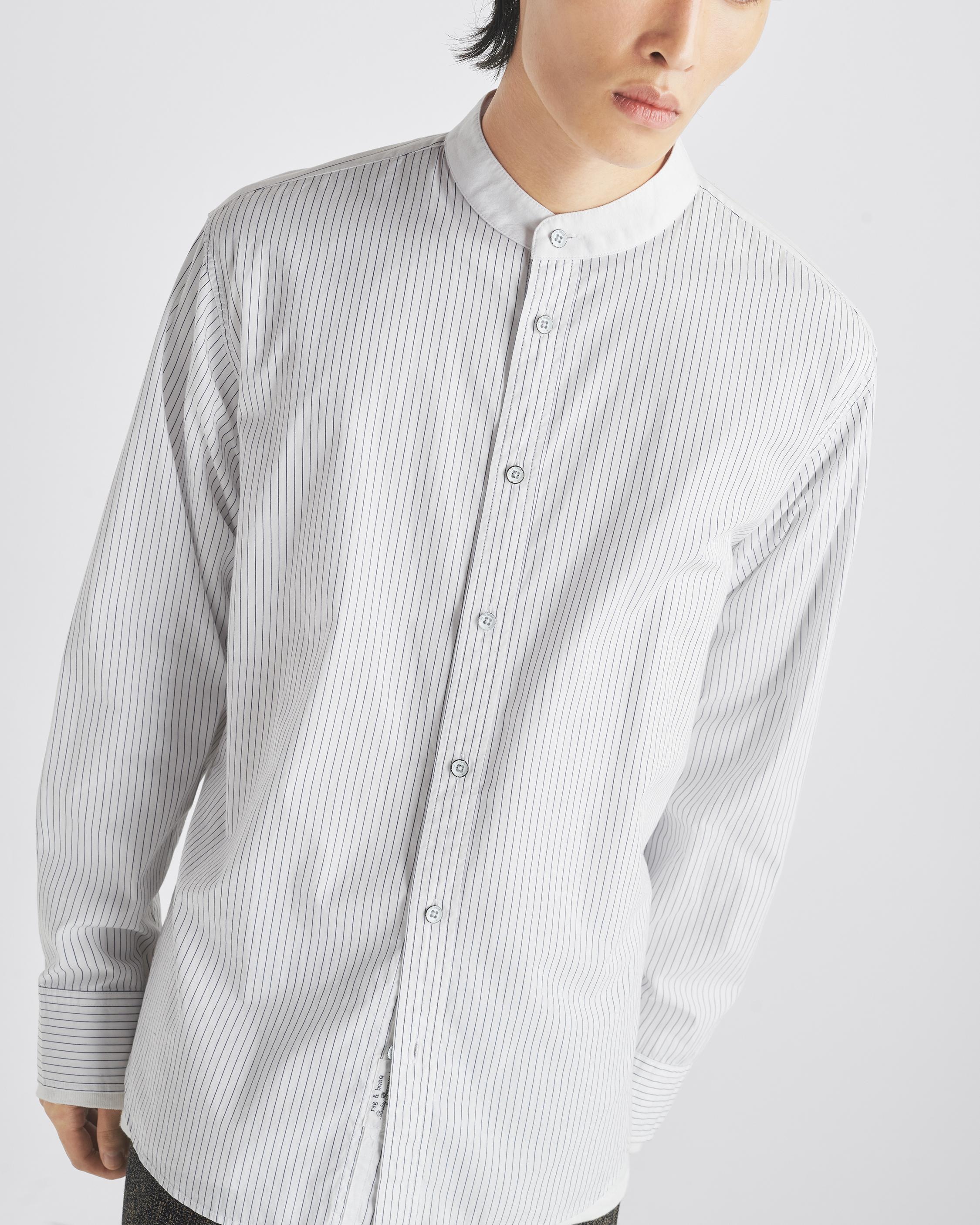 Landon Cotton Poplin Shirt
Relaxed Fit Button Down - 6