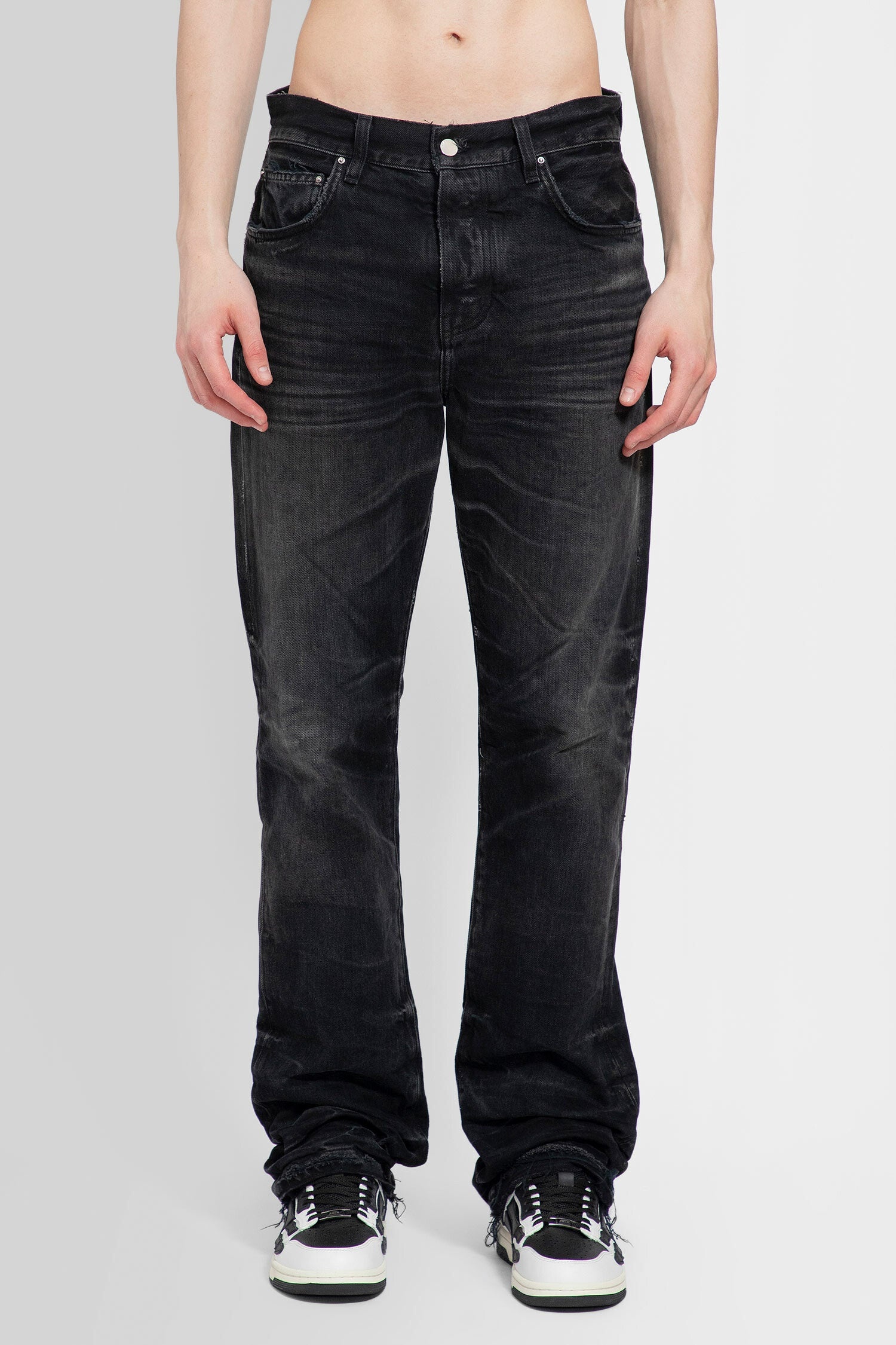 Release-Hem-Straight-Jeans - 1