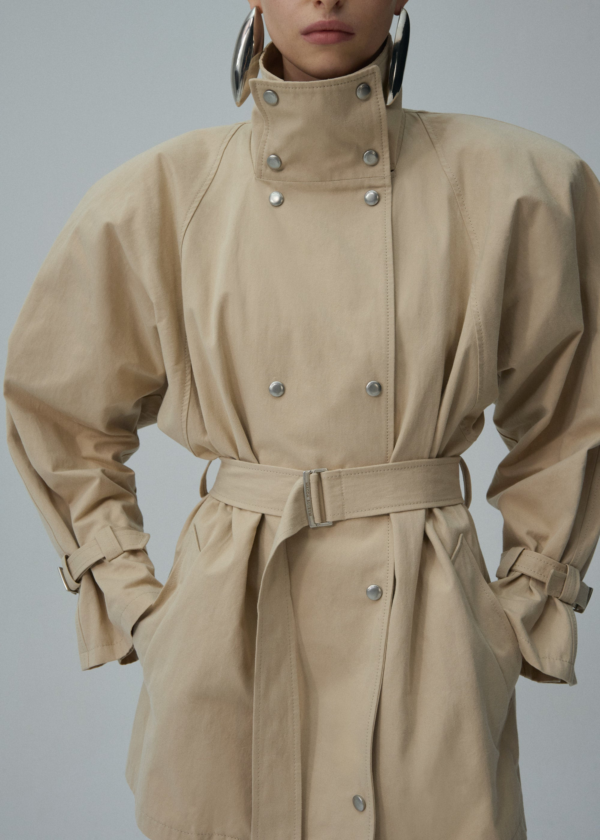 Cotton high collar trench in beige - 4