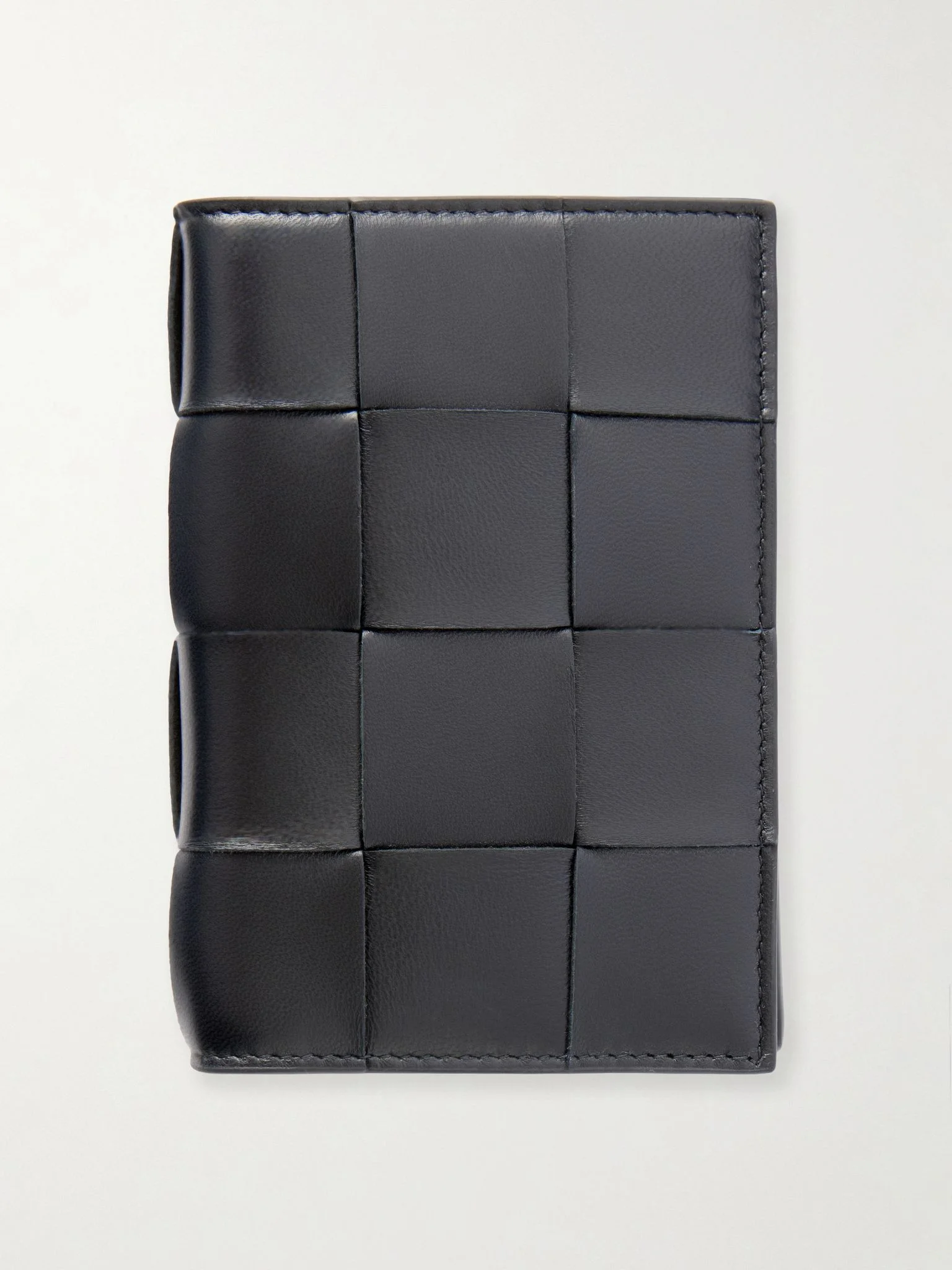 Cassette Intrecciato leather passport case Black - 1
