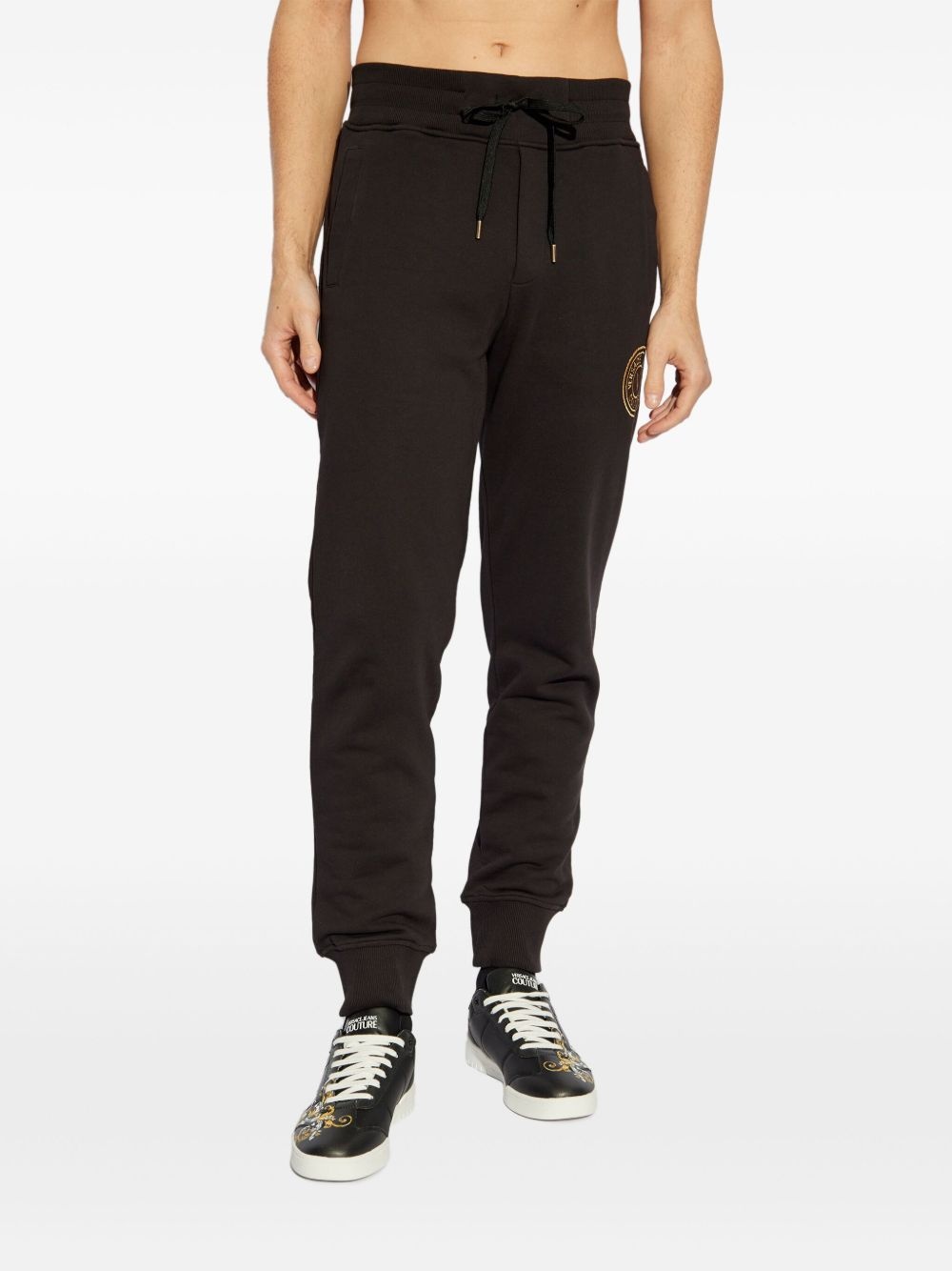 V-Emblem track pants - 3