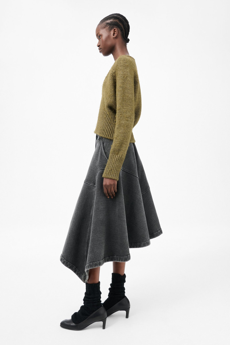Sharp V-Neck Flush Green Rustic Wool Silk 5