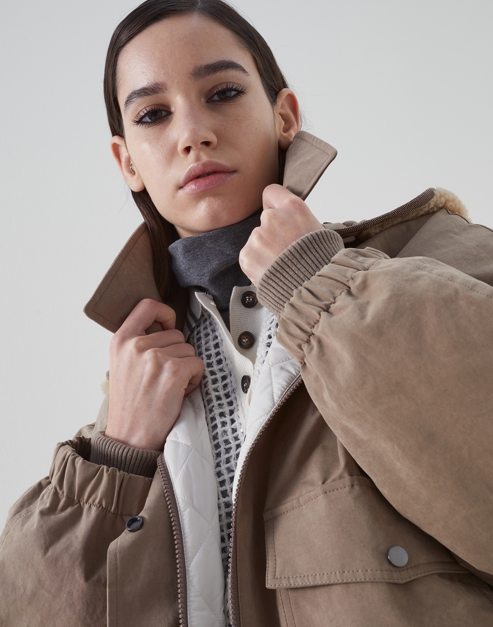 Waxed techno cotton outerwear jacket with Thermore® padding and detachable fleecy and shiny hood - 4