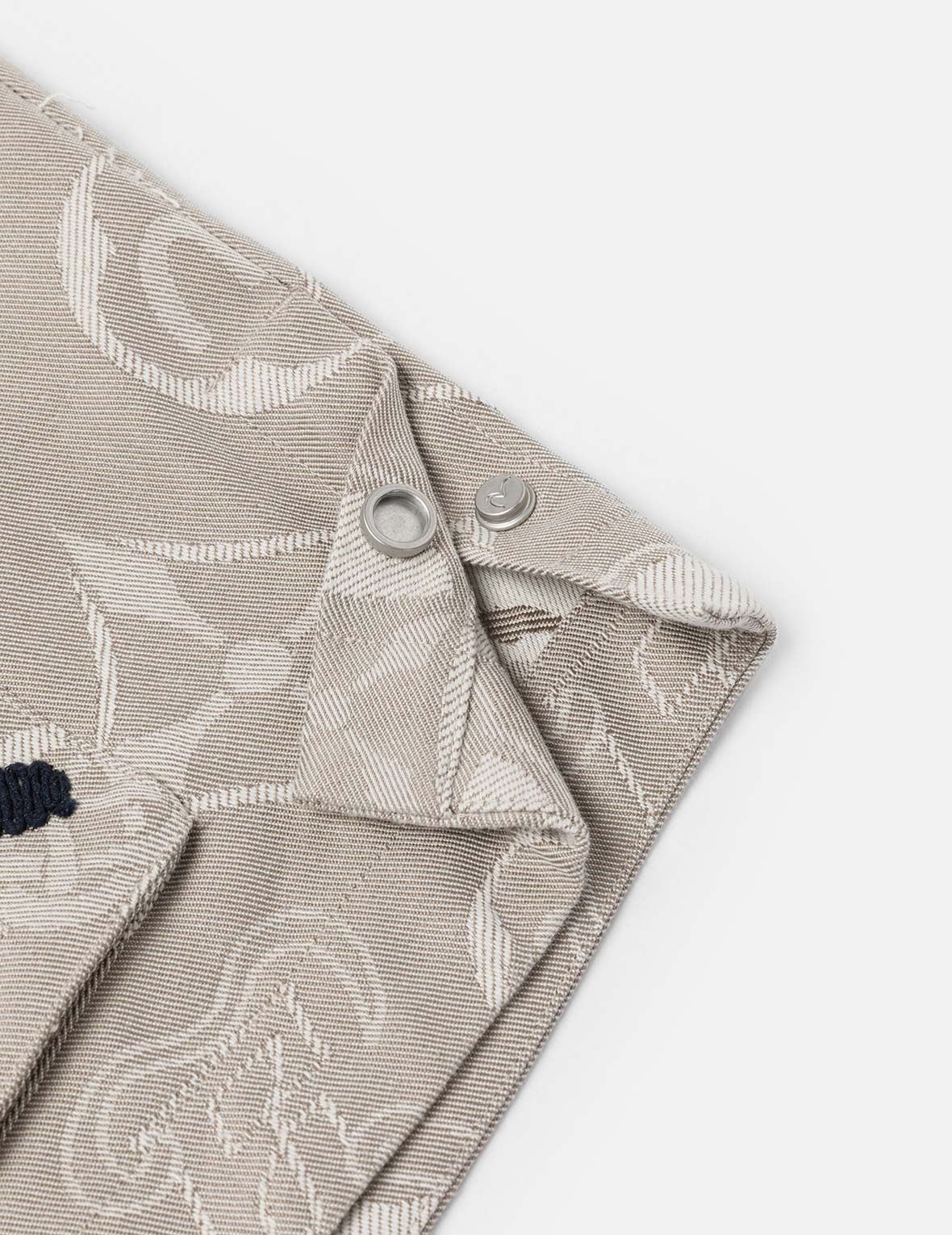 Allover Kamon and Seagull Jacquard Relax Fit Hooded Jacket - 10