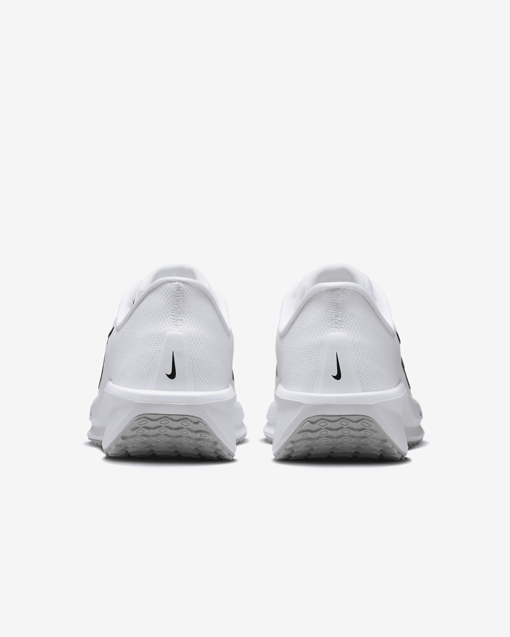 Nike Quest 6 Women's Road Running Shoes - 6