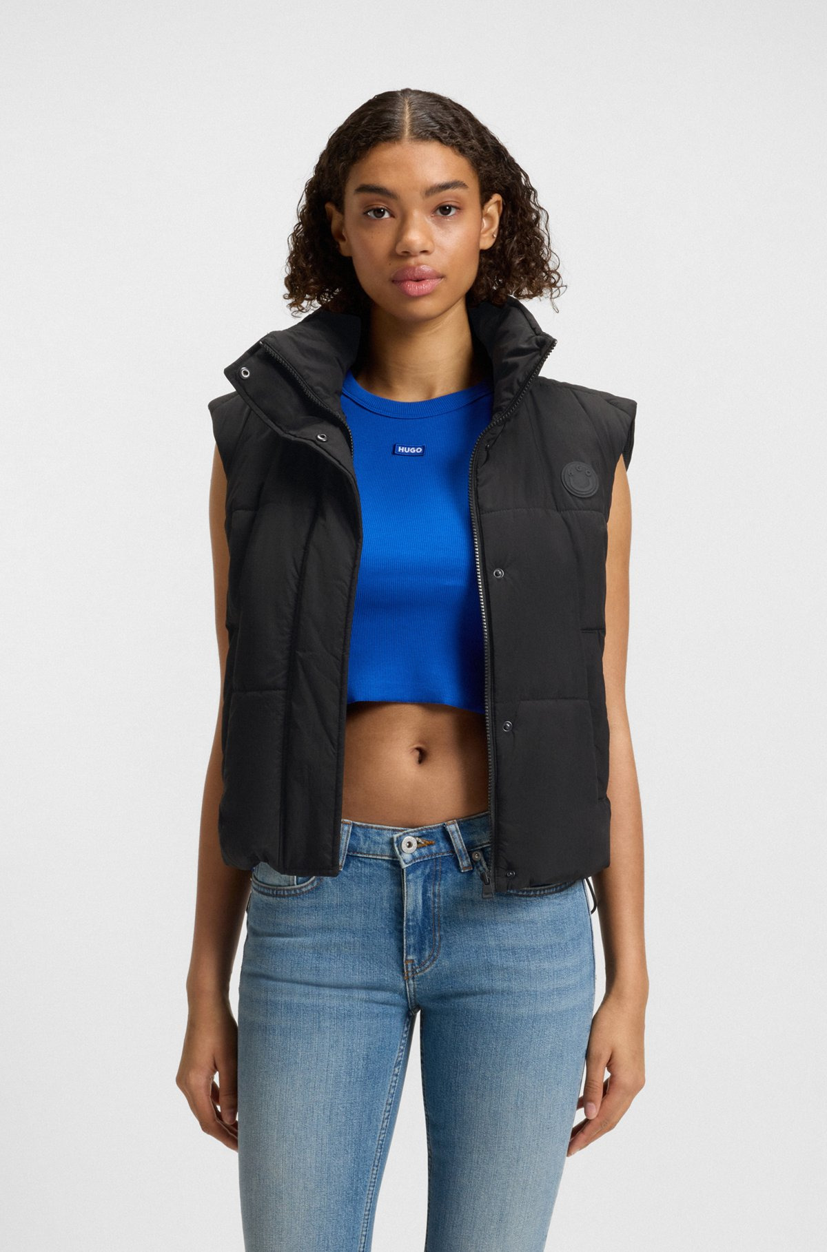 WATER-REPELLENT GILET WITH SILICONE HUGO BADGE - 2