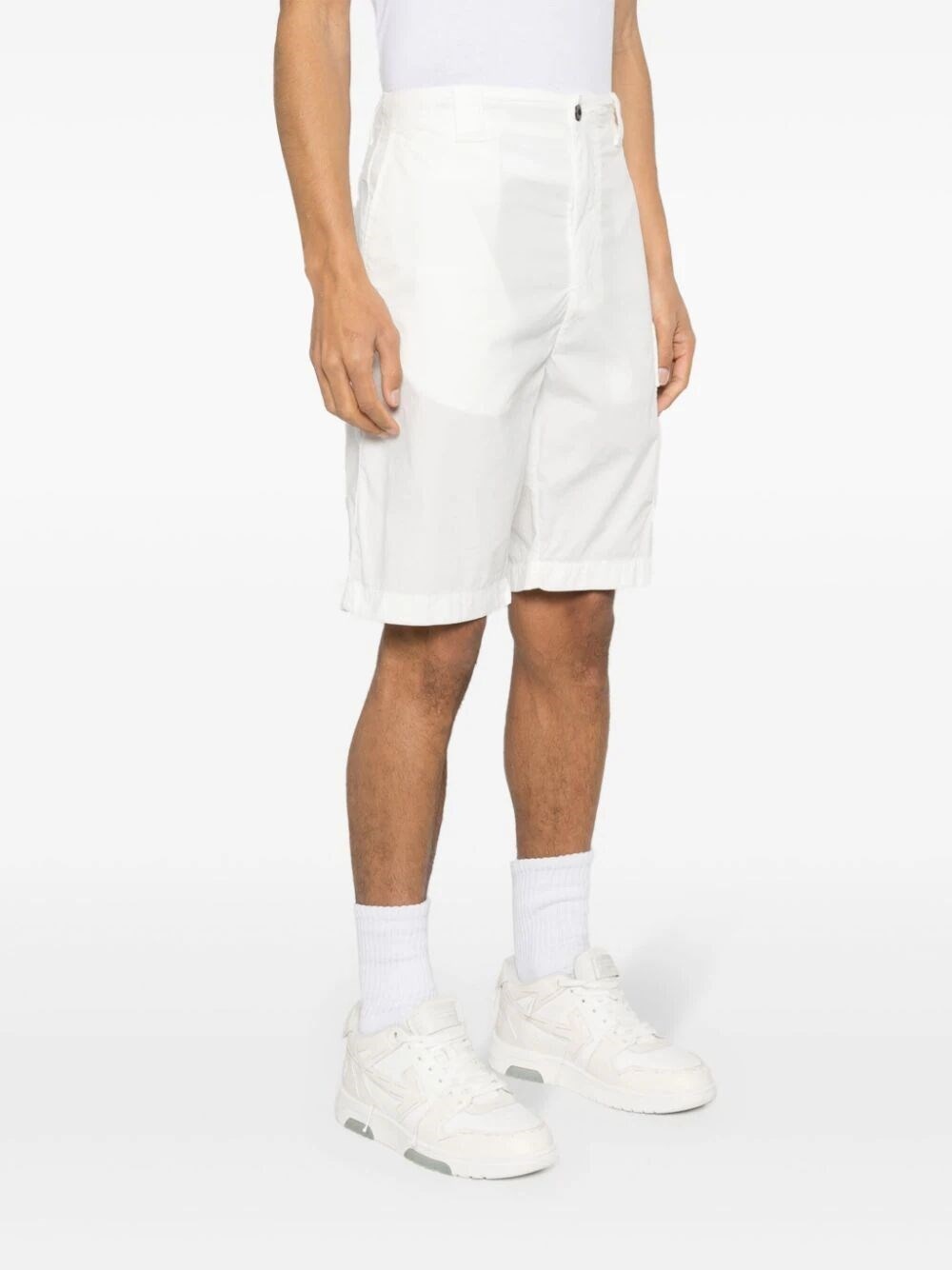 パンツ C.P COMPANY 50 FILI STRETCH SHORTS C.P. COMPANY - 50 FILI STRETCH SHORTS (ラベンダー) ナイロン