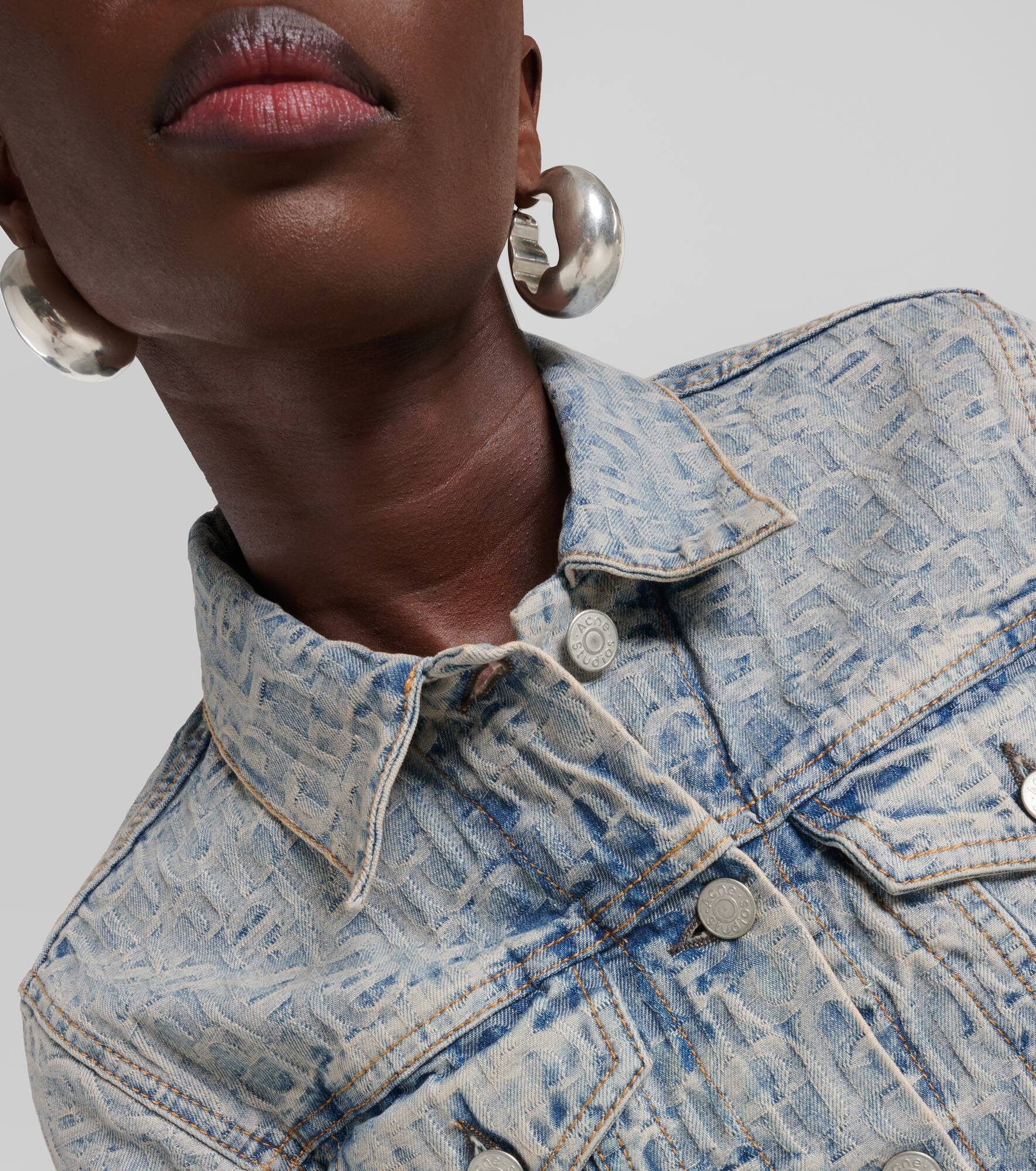 Cropped jacquard denim jacket - 4