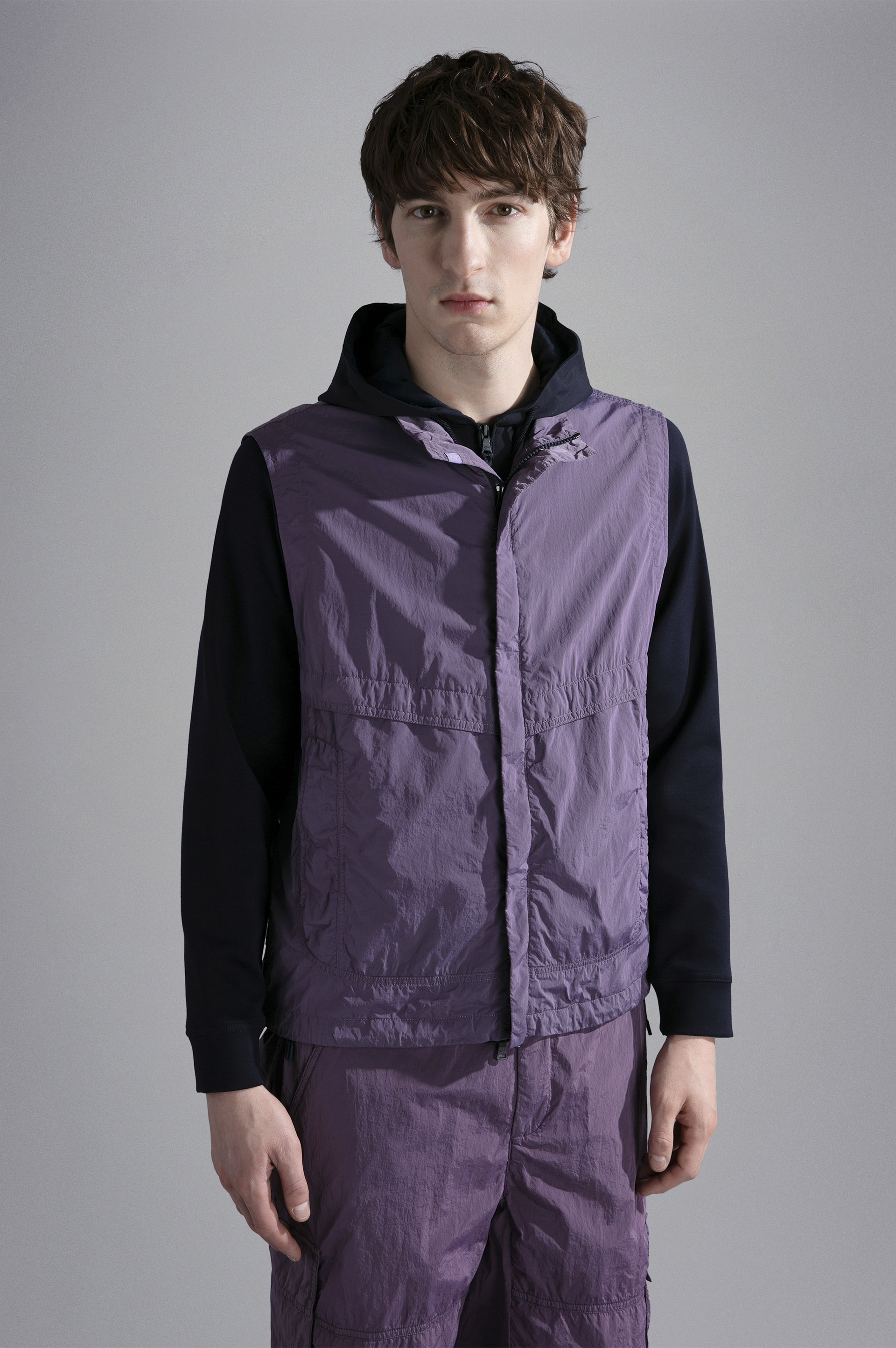 GARMENT DYED NYLON GILET - 6