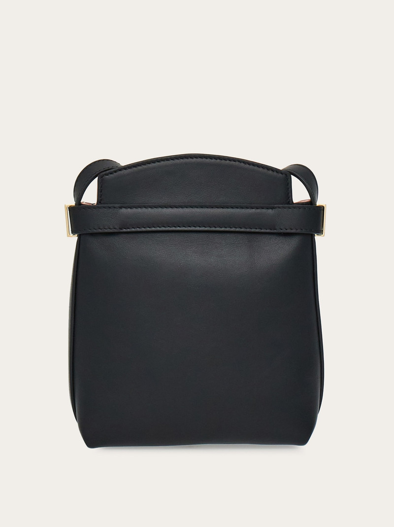 Hug two-tone smartphone holder 3