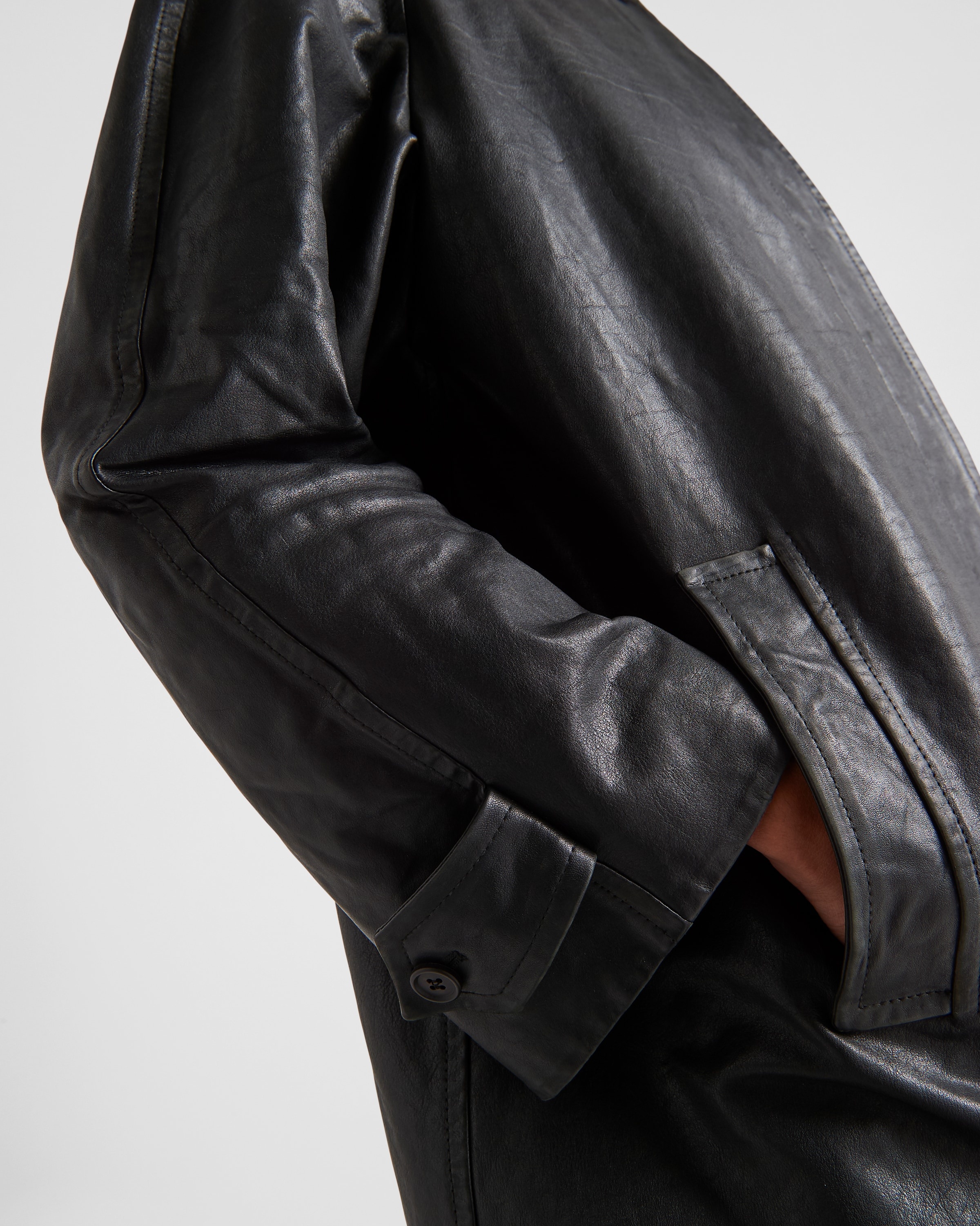 Leather coat - 4
