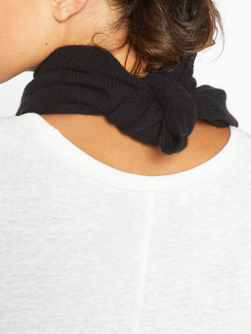 BROCHU WALKER The Cashmere Neck Square outlook