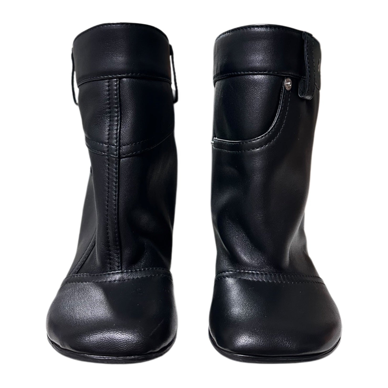 LOEWE Fall Winter 2023 Toy Leather Ankle Boots - 2