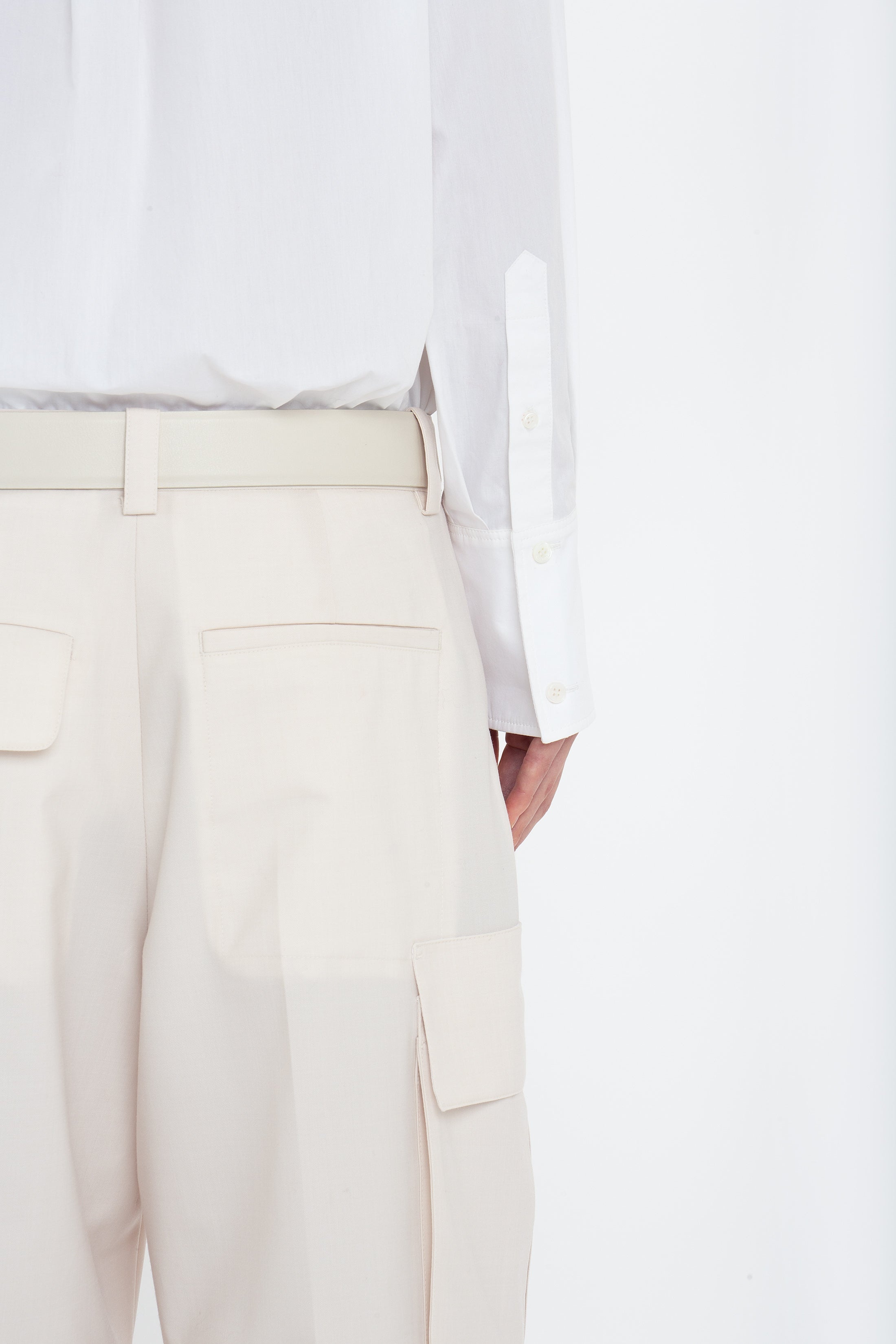 Relaxed Cargo Trouser In Bone - 6