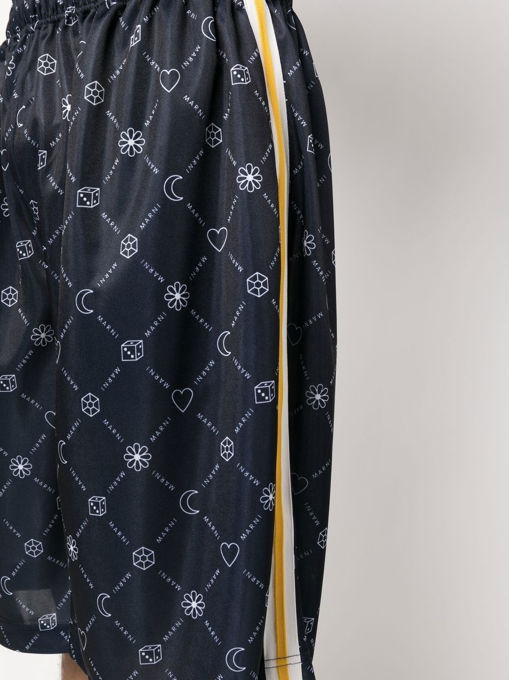 logo-print shorts - 5