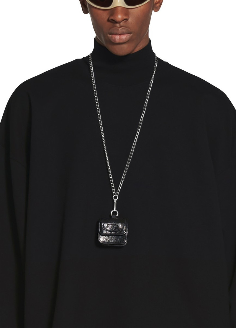 Le Cagole Flap EarPods With Chain 5