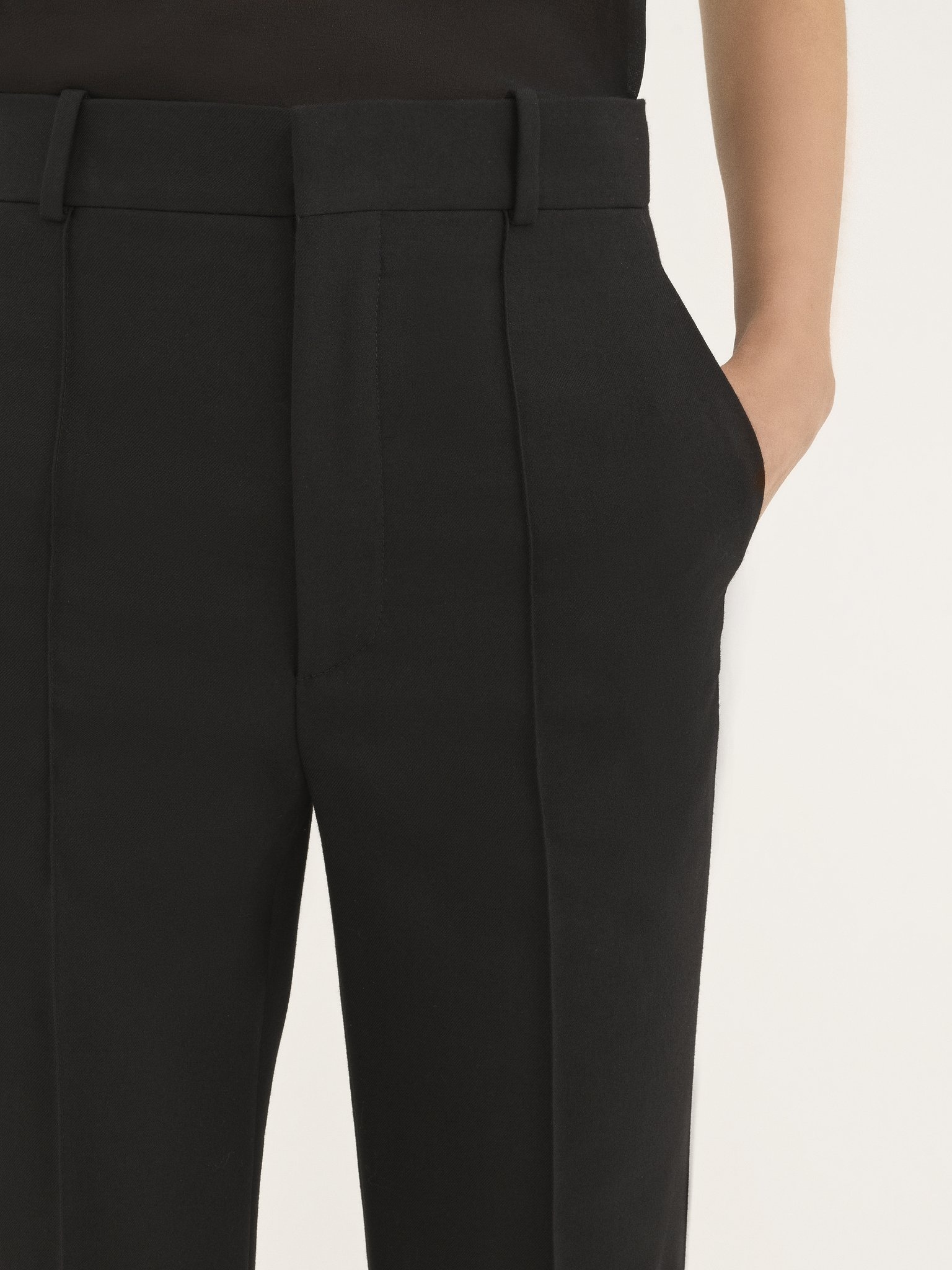 HIGH-WAISTED PANTS IN WOOL GABARDINE - 5