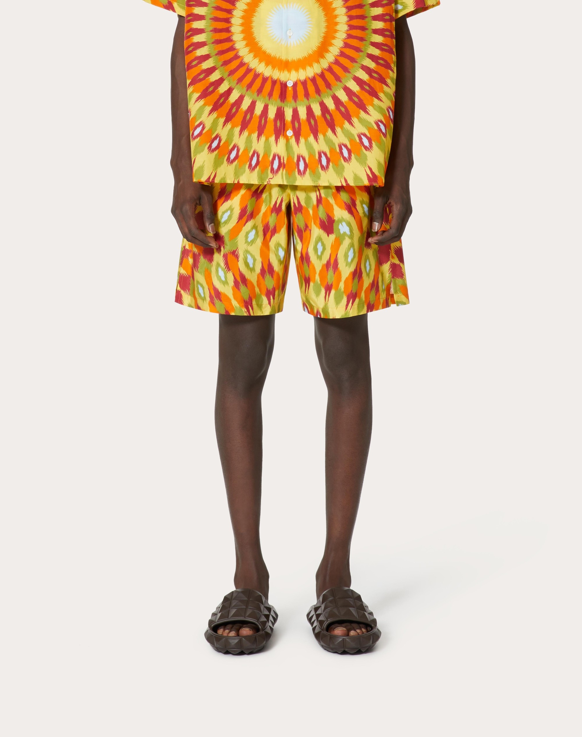 SILK AND COTTON BERMUDA SHORTS WITH ROUND RAIN PRINT - 3