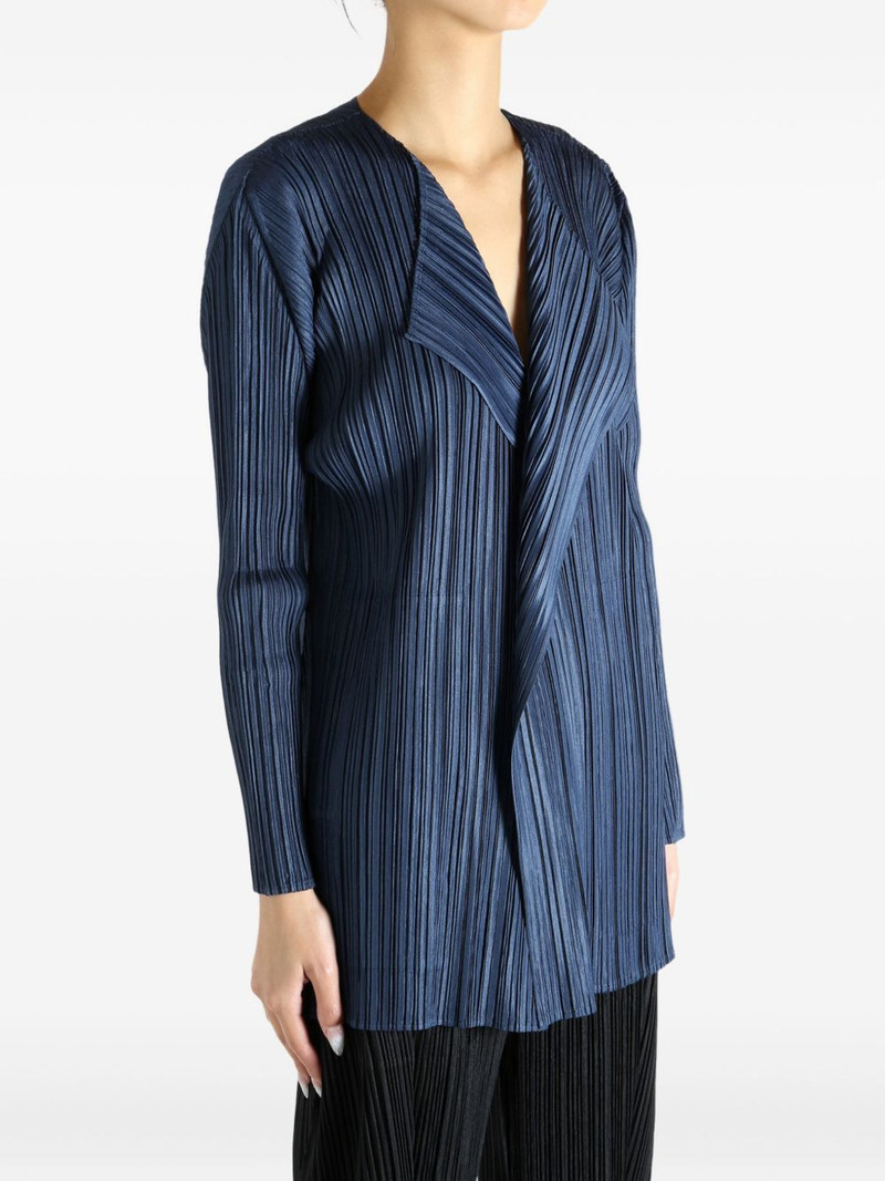 Pleats Please Issey Miyake pleated PP58JA282 coat outlook