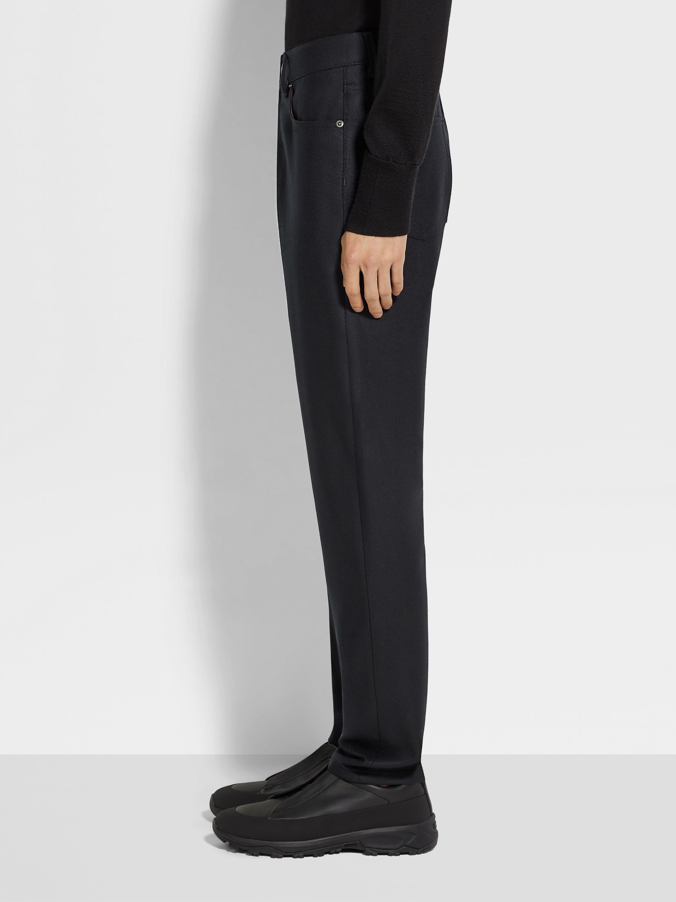 BLACK WOOL AND CASHMERE ROCCIA PANTS - 4