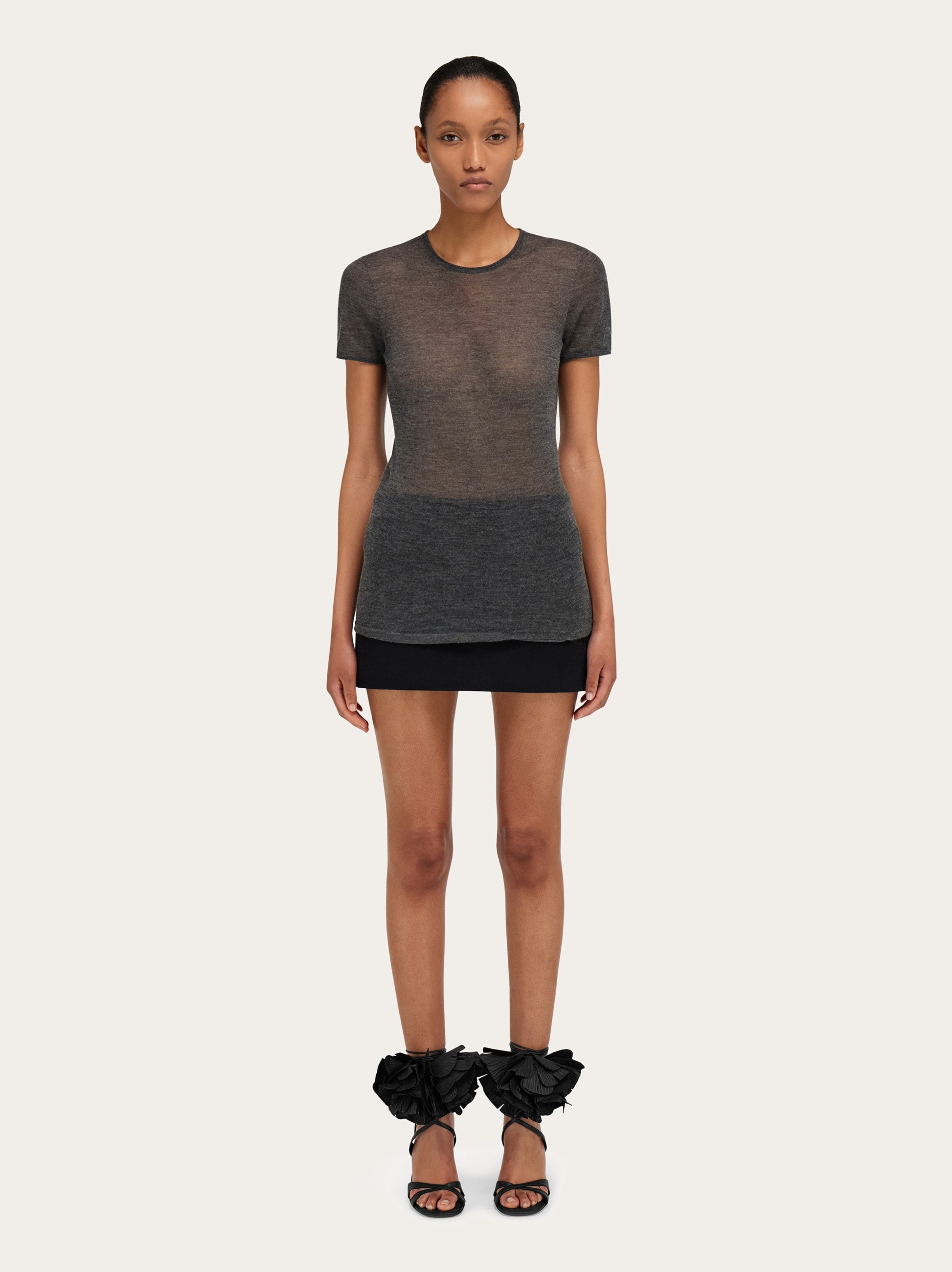Low cut mini skirt - 6