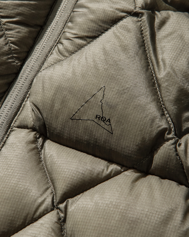 Nuna 800 Fill Power Hooded Down Jacket 12