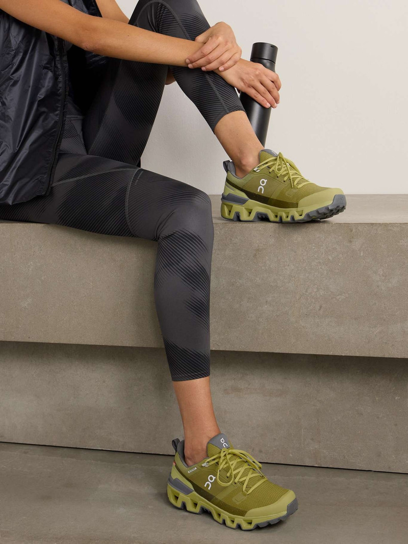 On Cloudwander Waterproof mesh and rubber sneakers outlook