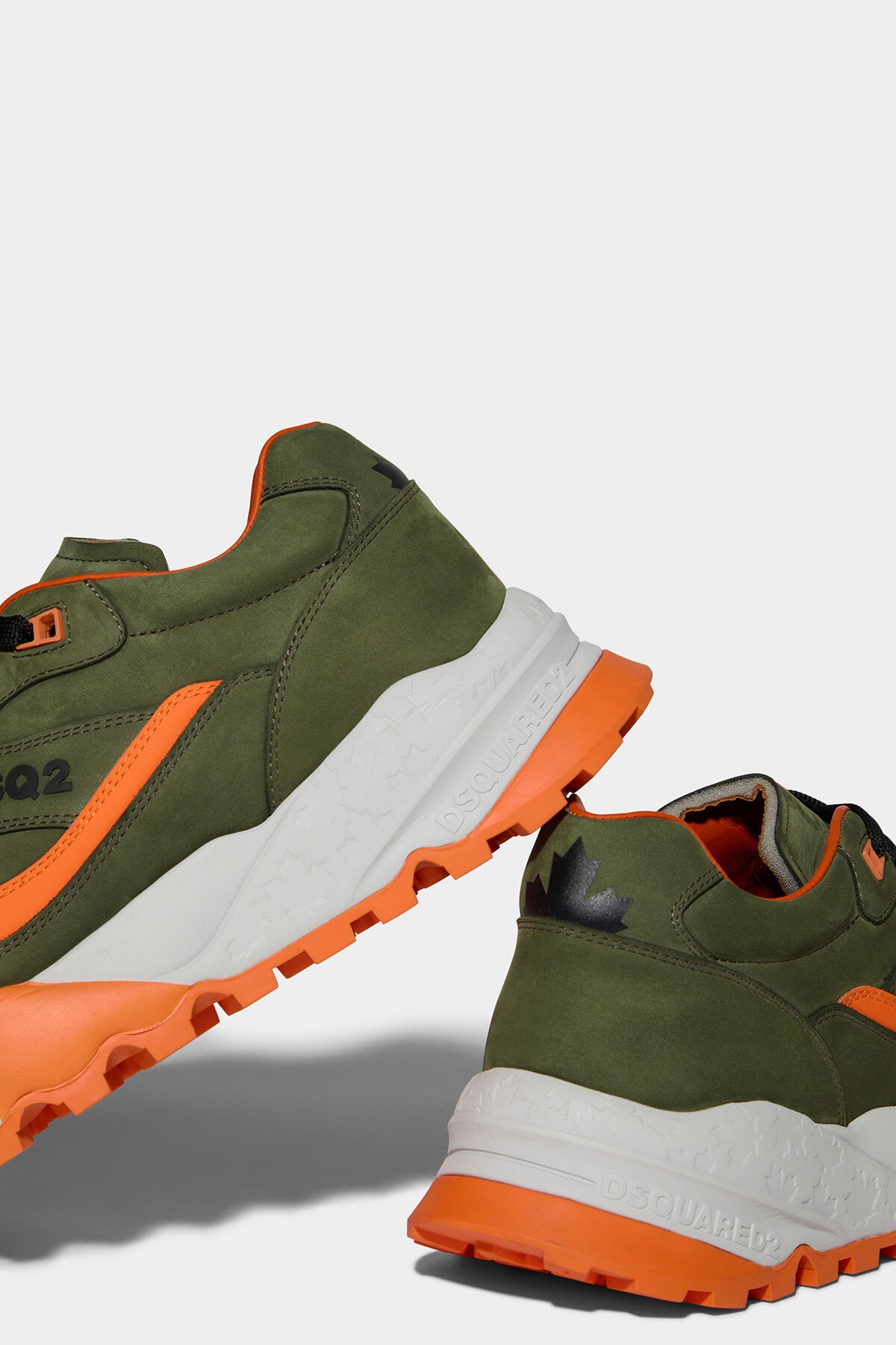 FREE SNEAKERS - 4