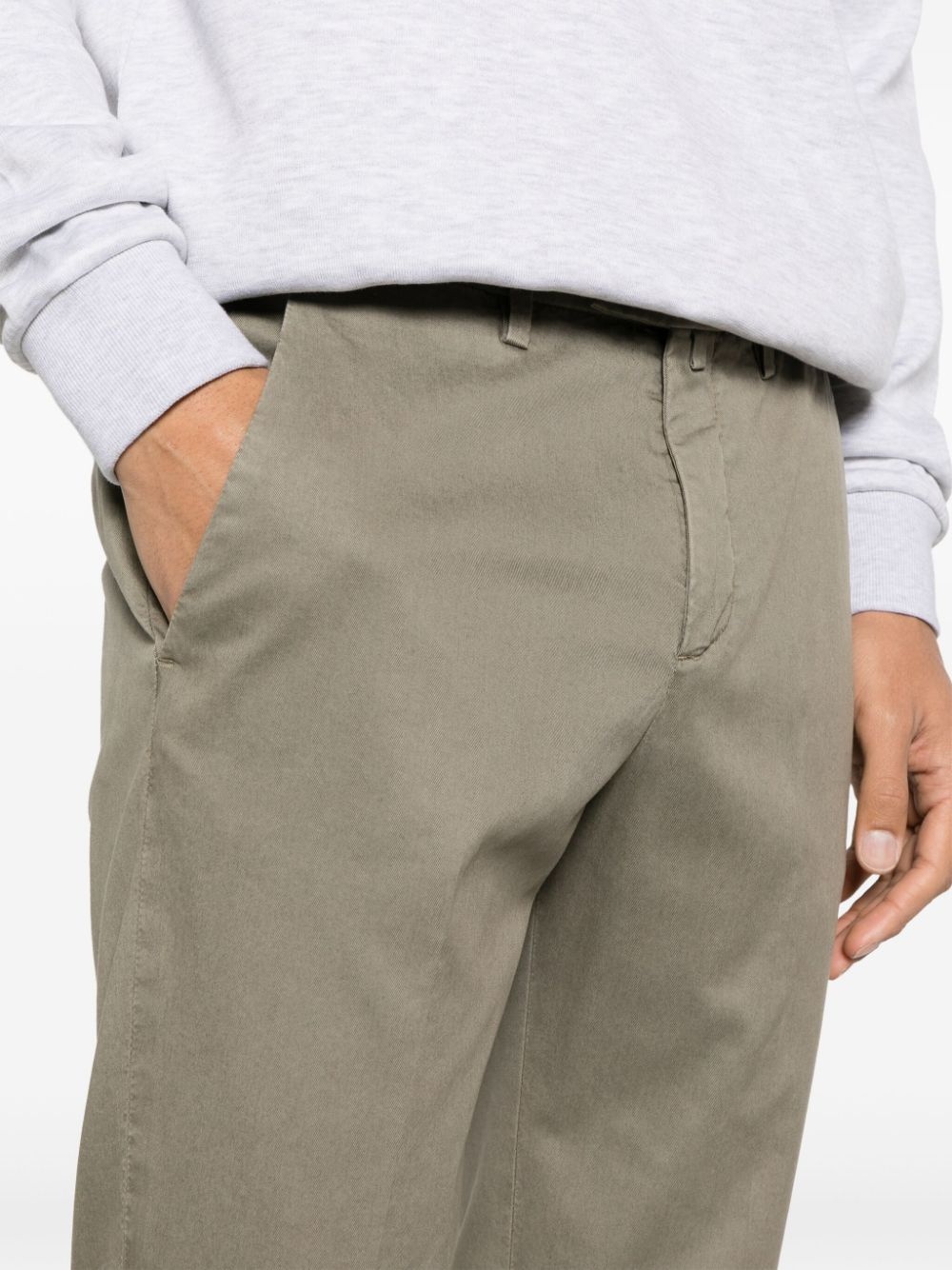 tapered-leg stretch-cotton chinos - 5
