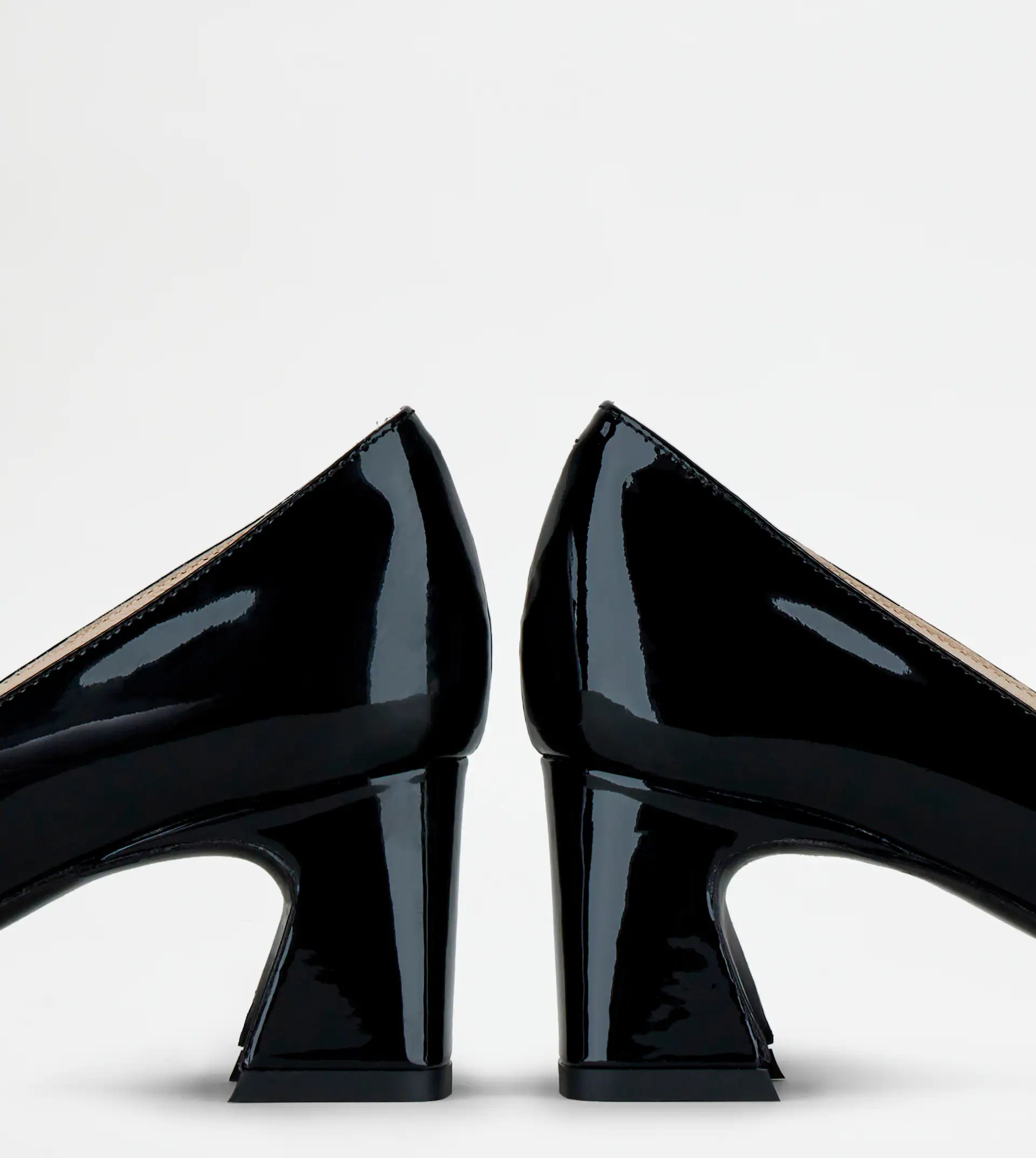 SLIDE PUMPS IN PATENT LEATHER - BLACK - 4