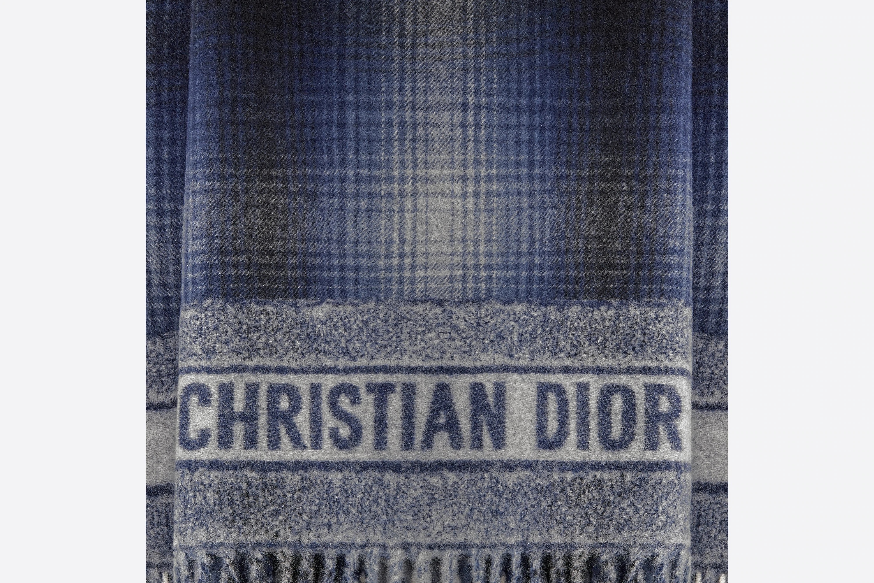 Tartan In Dior Poncho - 4